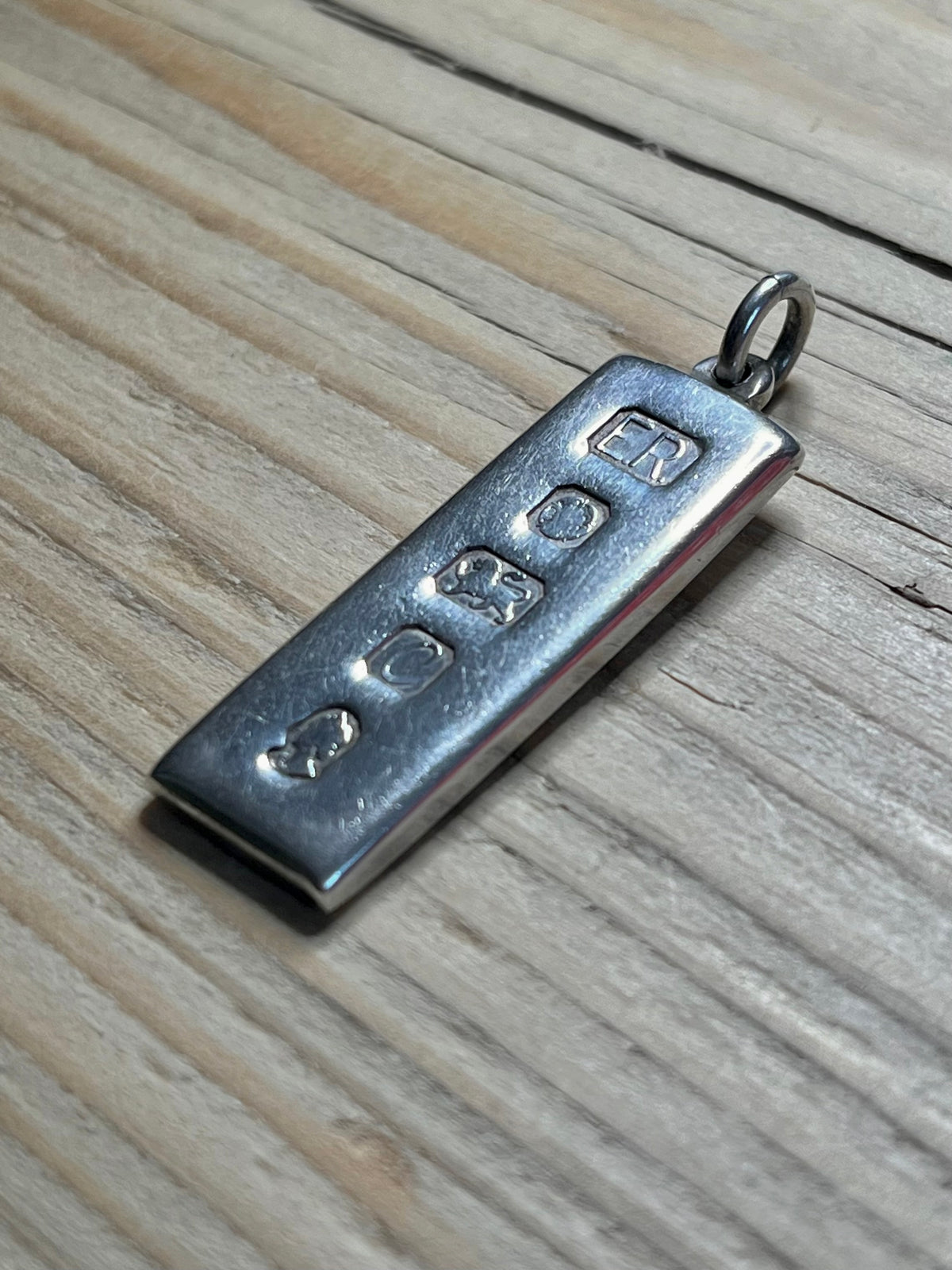 Large Ingot Sheffield 1977 Jubilee Makers Mark E.R 925 Sterling Silver Pendant