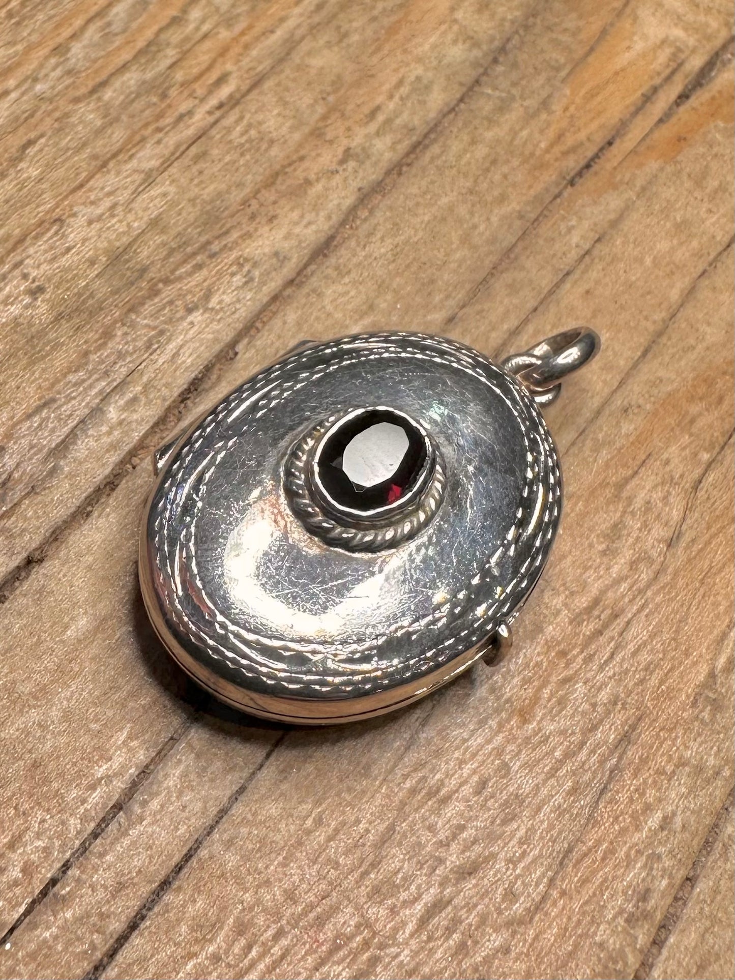 Vintage Garnet Engraved Oval Locket 925 Sterling Silver Pendant