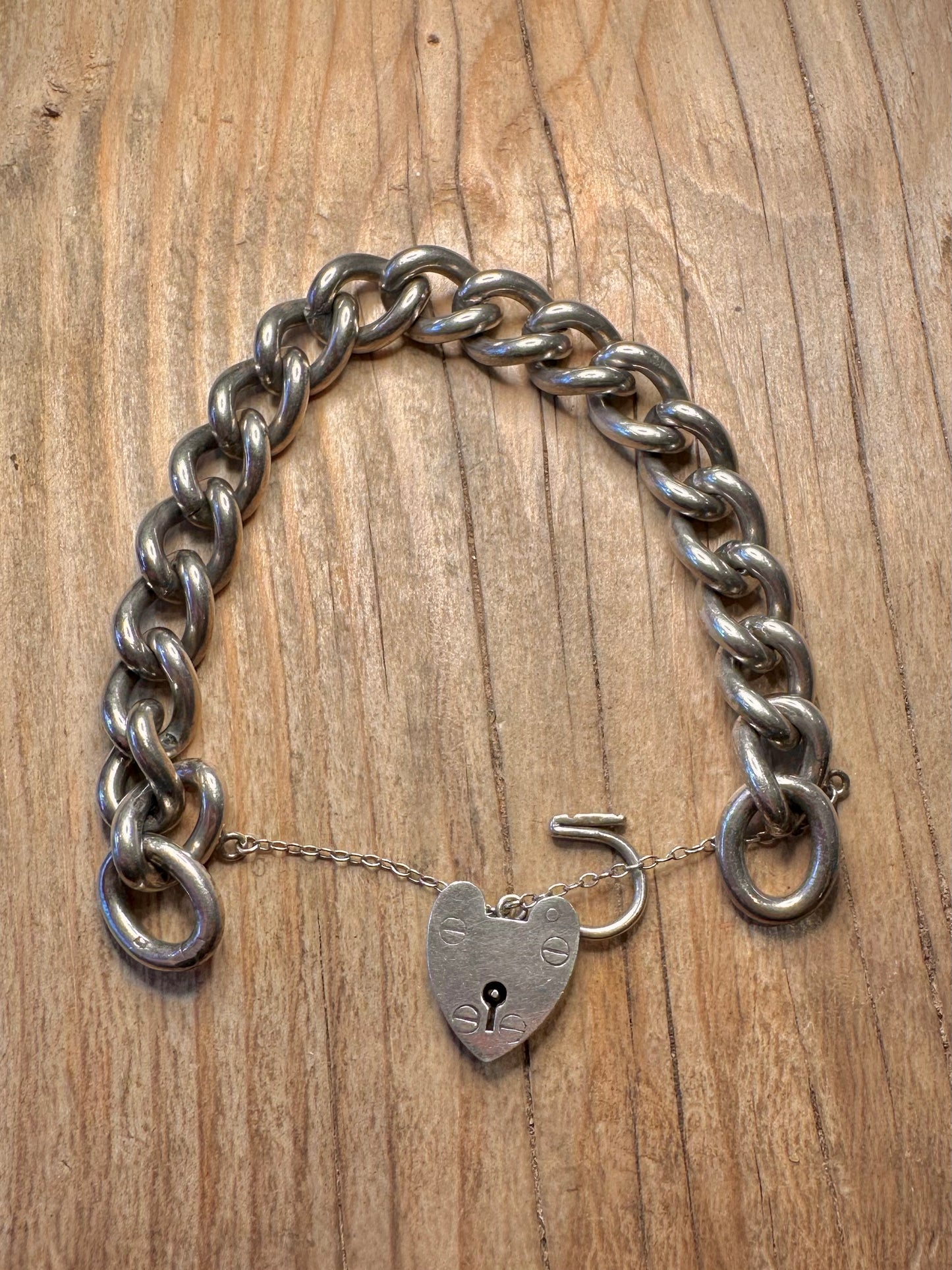 Vintage 1973 Chunky Curb Chain Heart Padlock 7 inch Bracelet