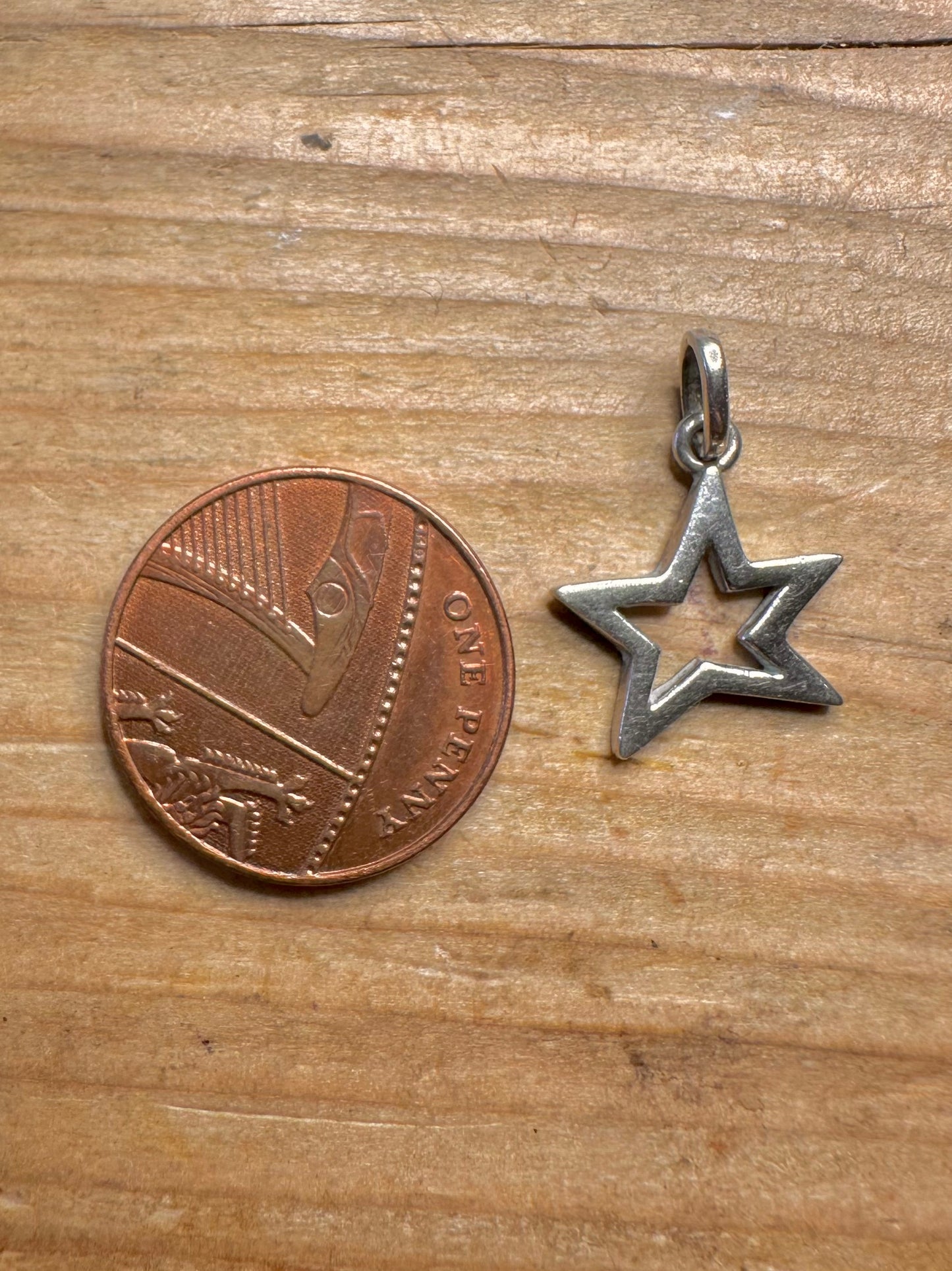 Vintage Textured Star 925 Sterling Silver Pendant