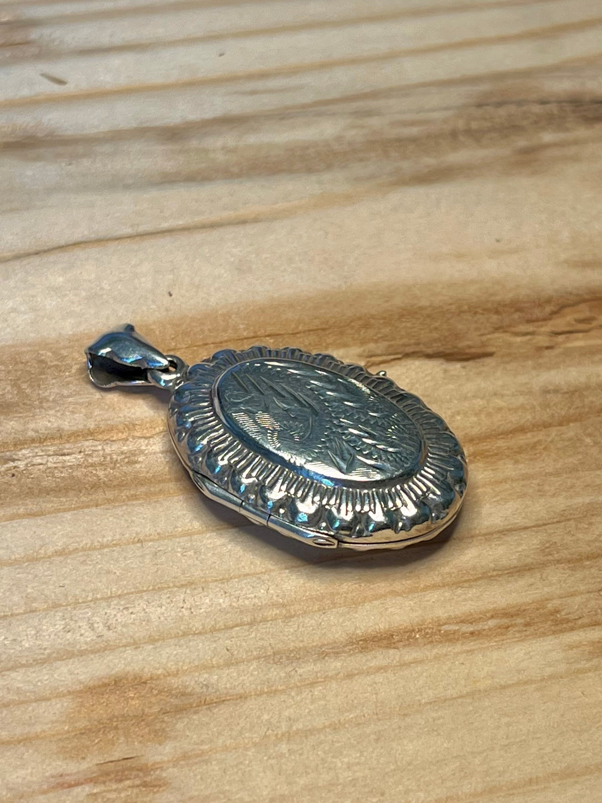 Embellished Engraved Oval Locket 925 Sterling Silver Pendant
