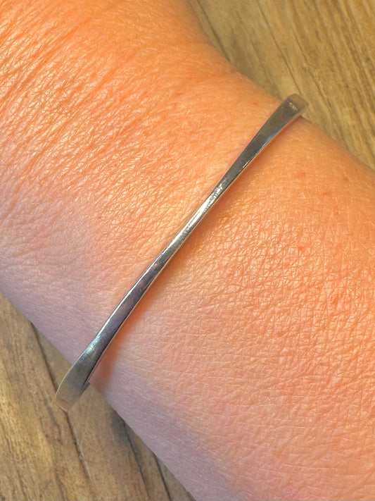 Abstract 2008 Twisted 925 Sterling Silver Bangle