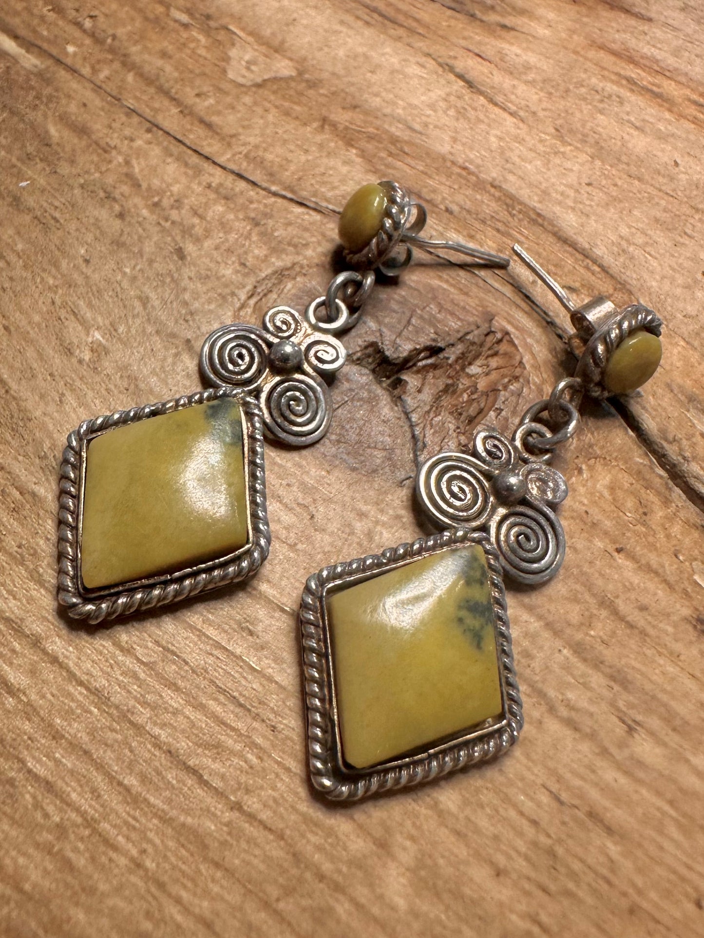 Vintage Green Stone Swirl Dangle 925 Silver Earrings