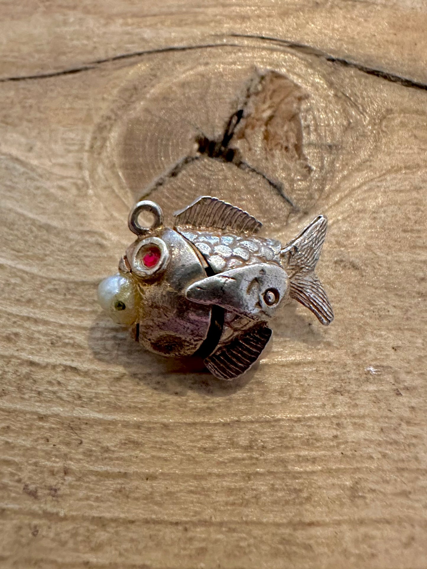 Vintage Fish Pearl and Red Stone Articulated Tail 925 Silver Charm Pendant