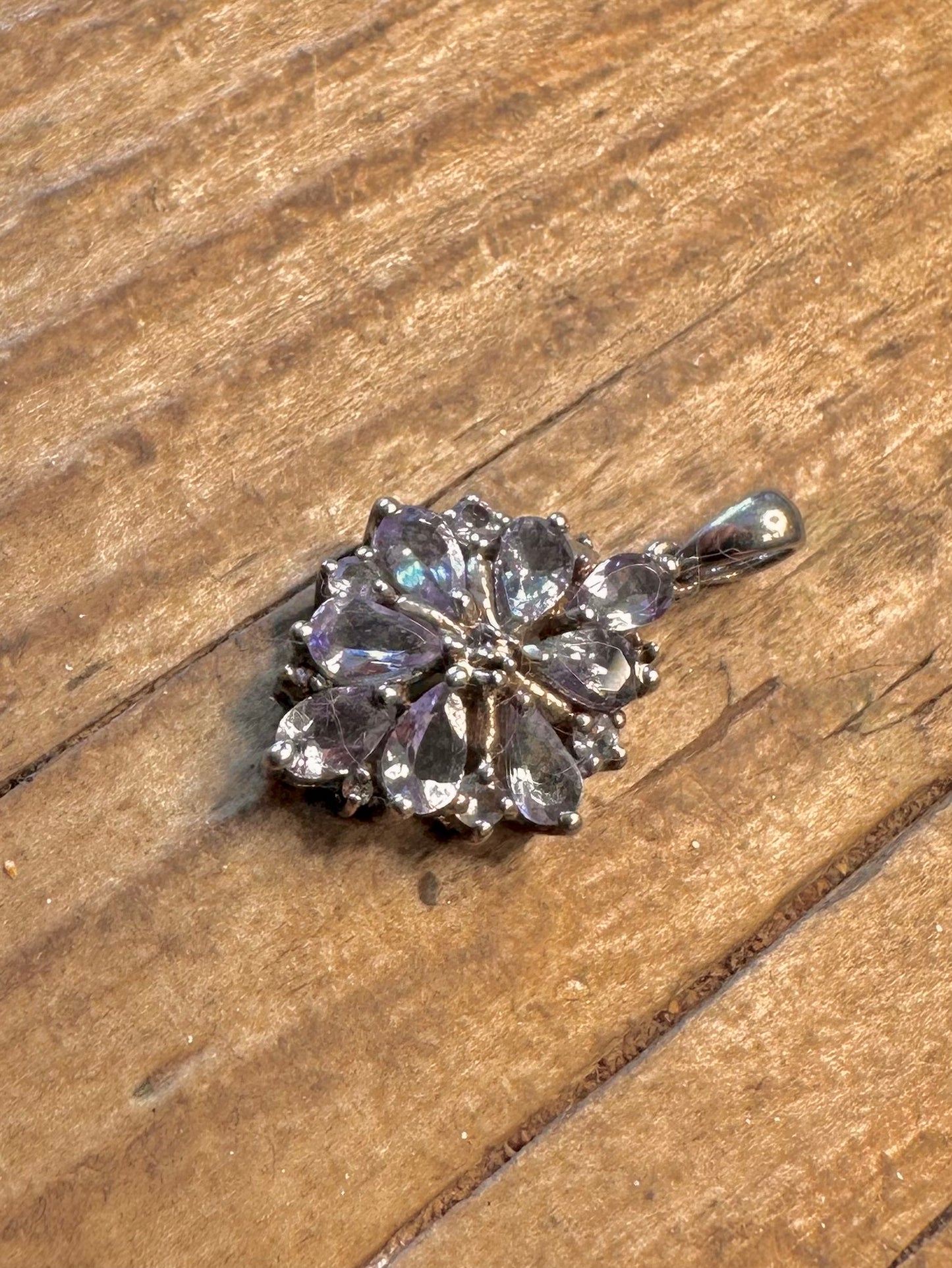 Blumen-Cluster Lavendel Edelstein 925 Sterling Silber Anhänger