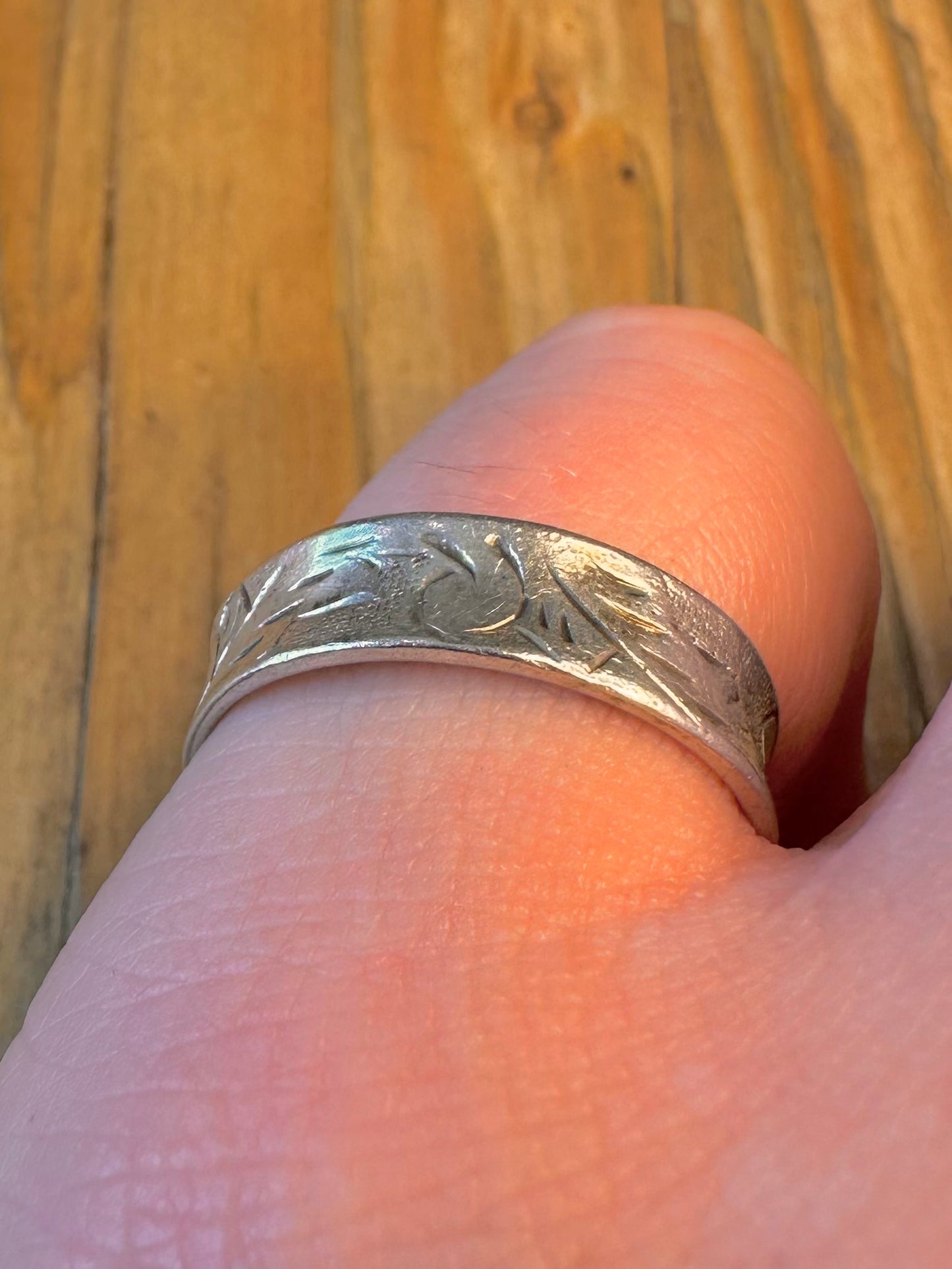 Engraved Pattern Curved Band 925 Sterling Silver Size P Ring