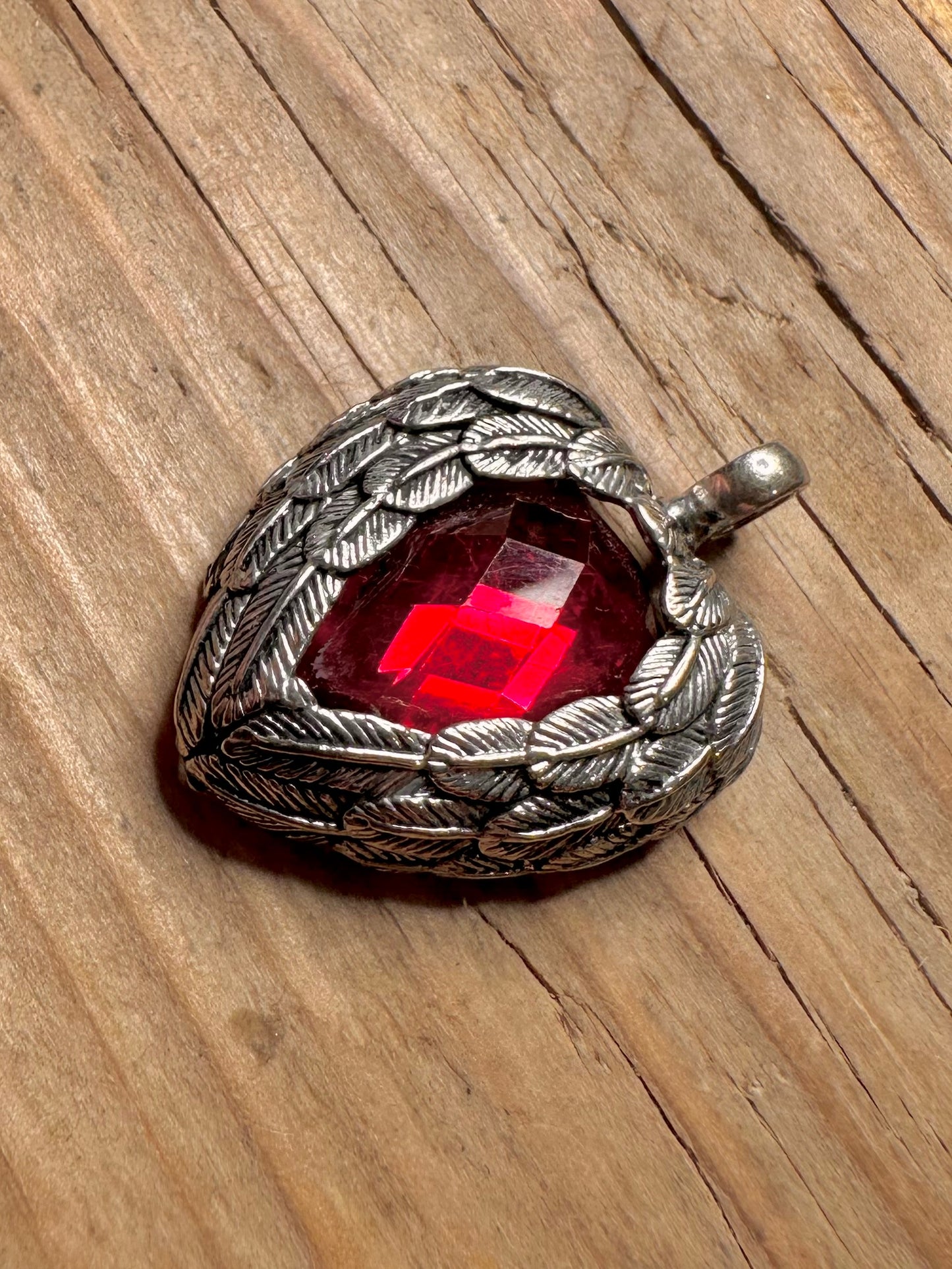 Vintage Thomas Sabo Style Feather Heart Red Stone 925 Sterling Silver Pendant