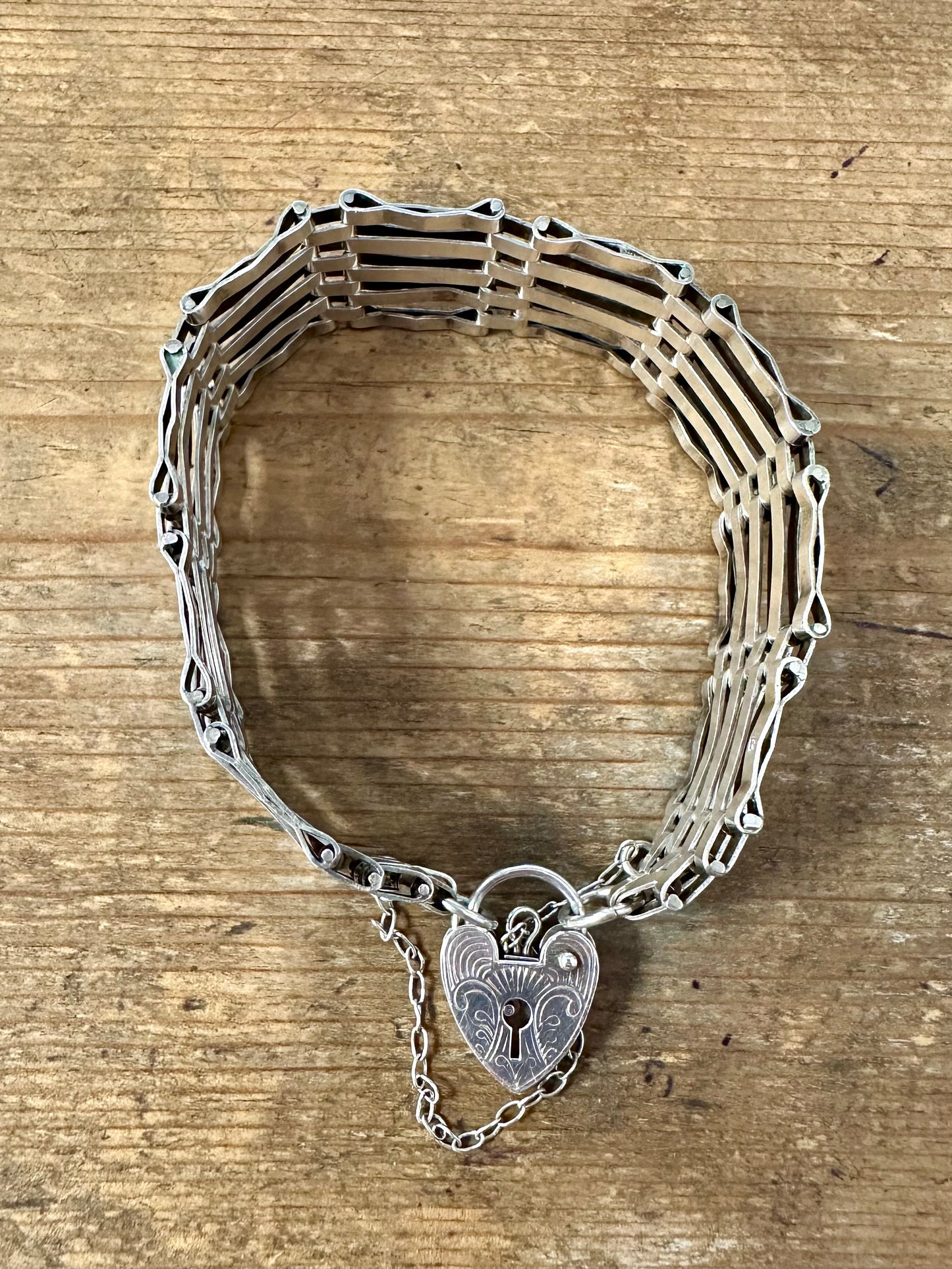 Vintage 1979 Heart Padlock Gated 925 Silver Bracelet