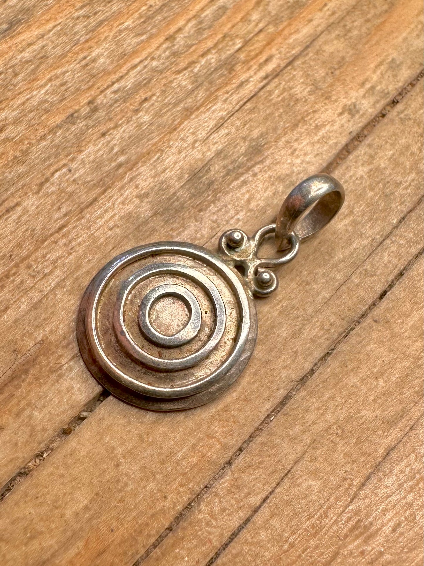 Vintage Swirl 925 Sterling Silver Pendant