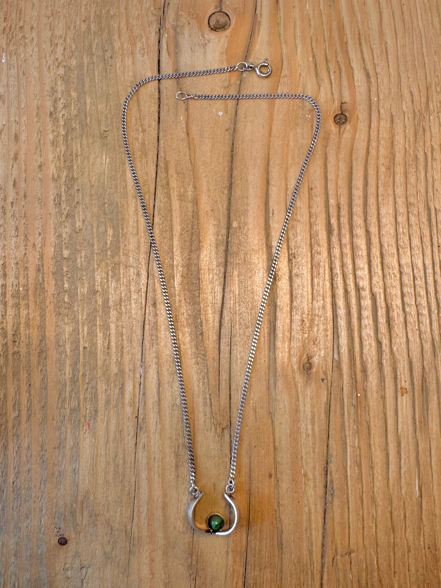 Abstract Green Stone Curb Chain 925 Sterling Silver 16.5 inch Necklace