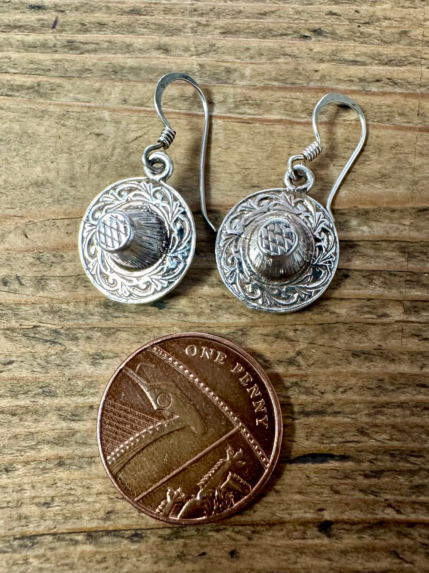 Vintage Patterned Hat 925 Silver Earrings