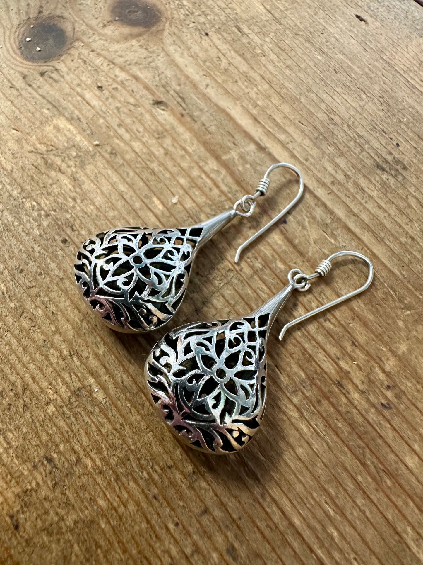 Vintage Filigree Teardrop 925 Silver Earrings