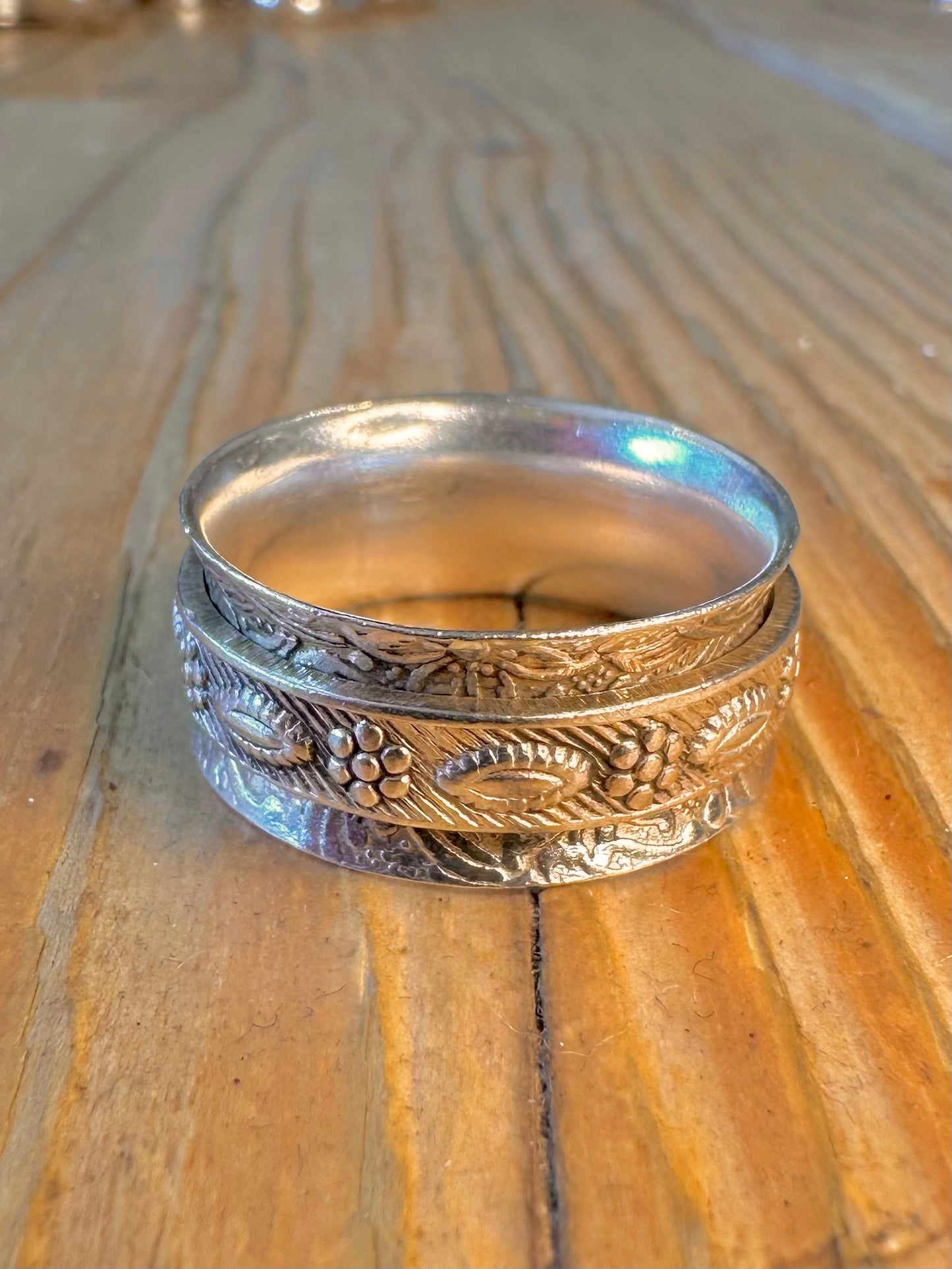 Engraved Floral Labradorite Spinner Band 925 Sterling Silver Size W1/2 Ringl