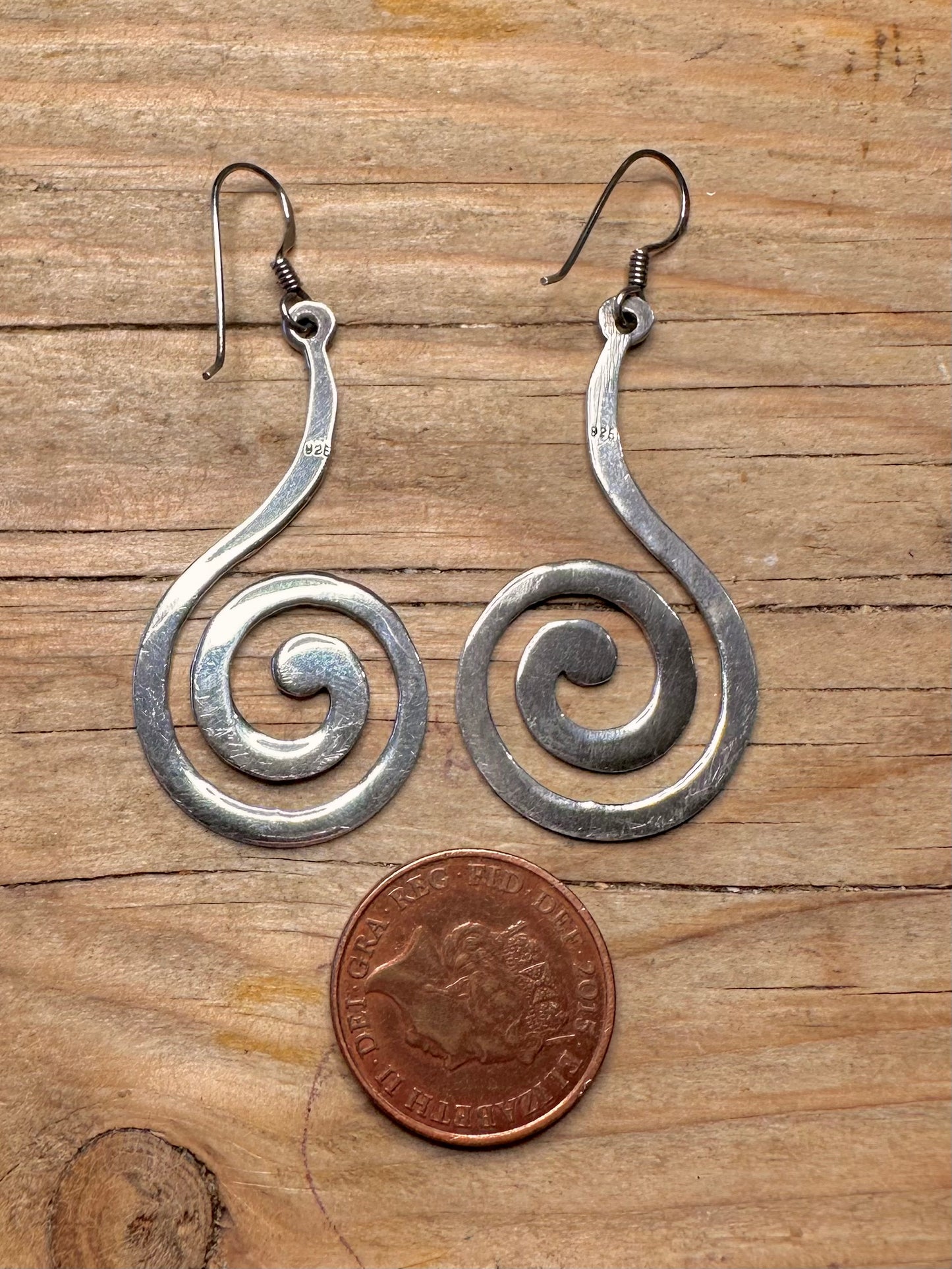 Abstrakte Wirbel-Hängeohrringe aus 925er Sterlingsilber