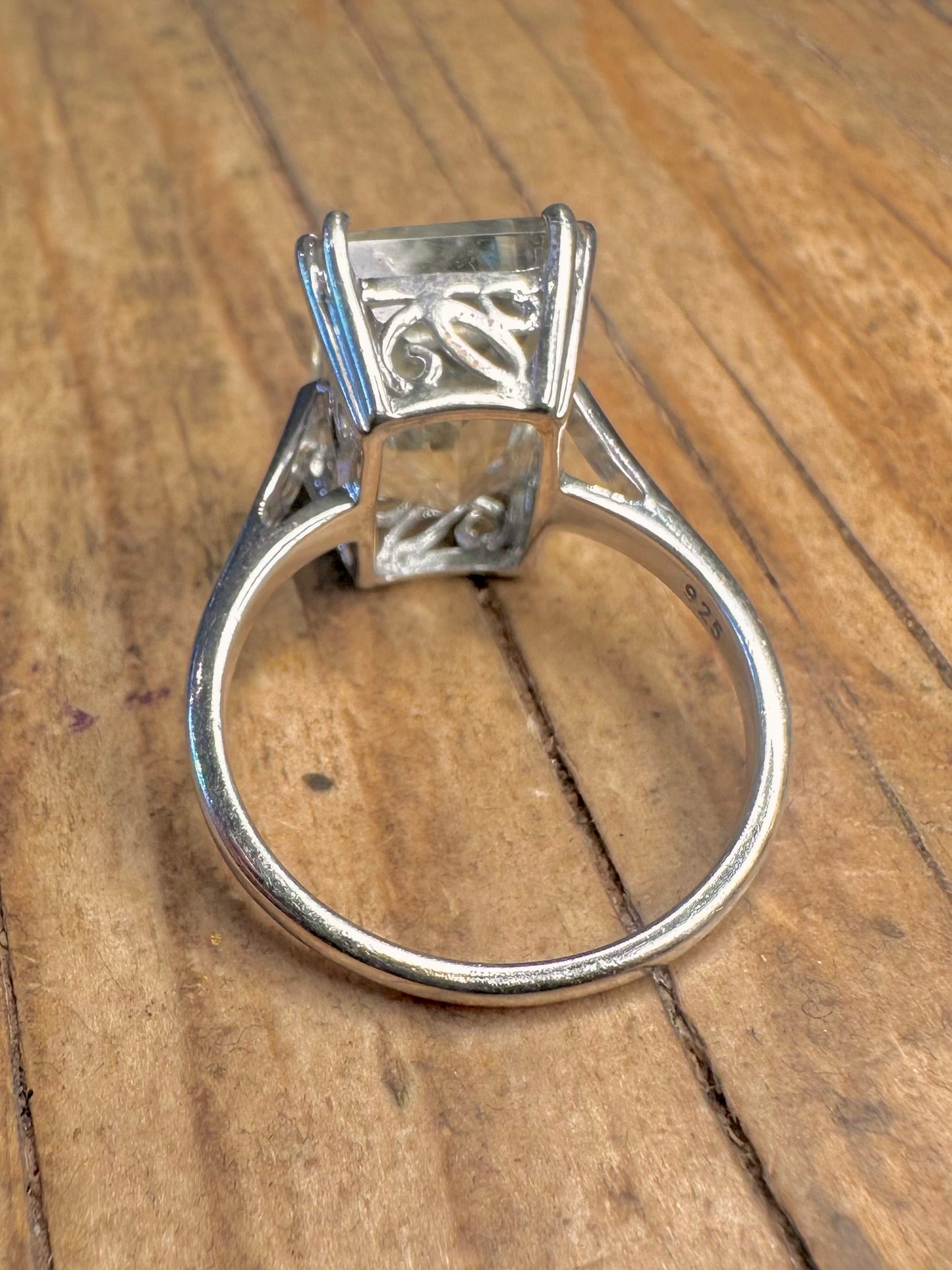 Grüner Amethyst im Smaragdschliff Solitär 925er Sterlingsilber Ring Größe Q