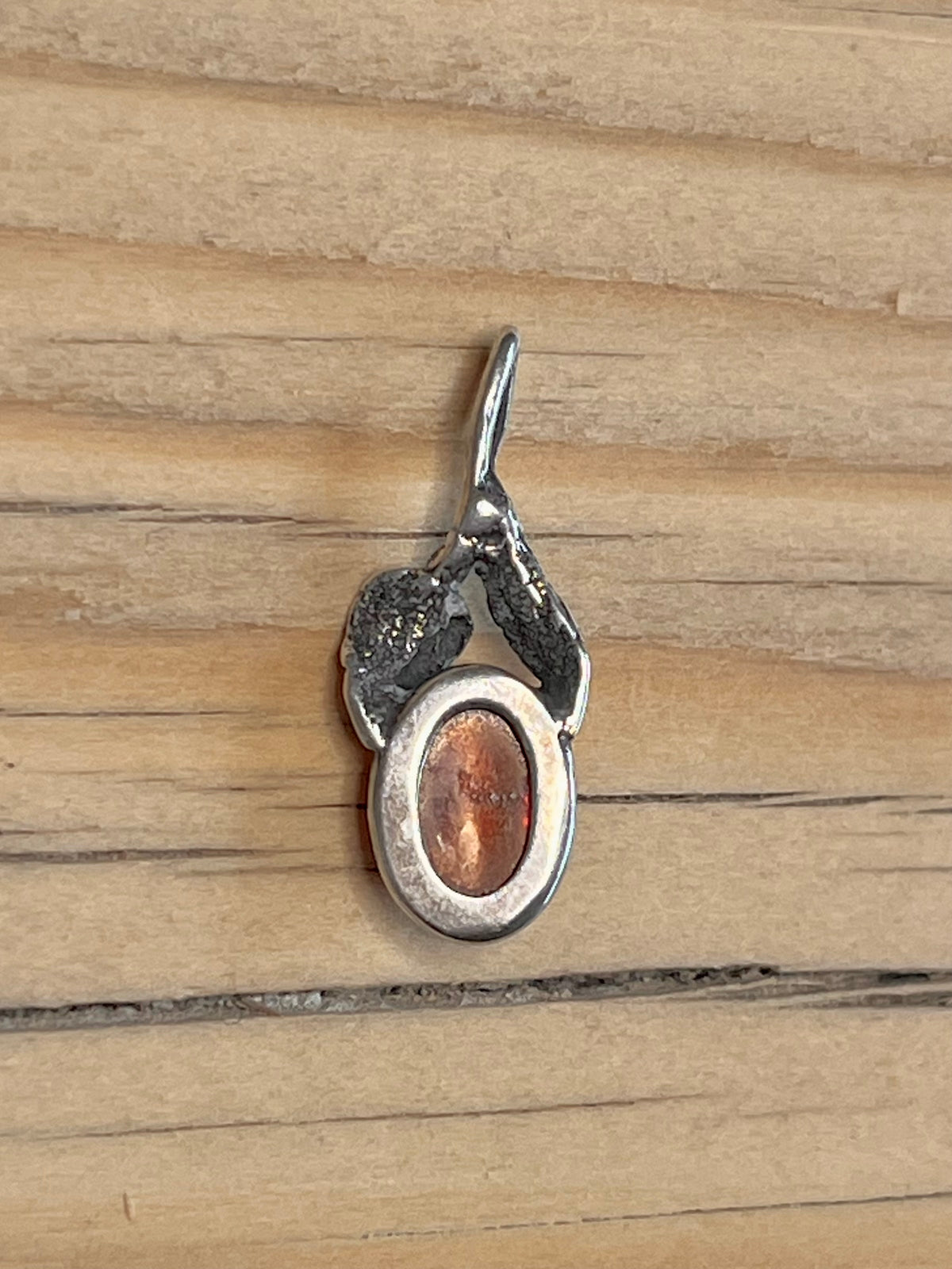 Oval Amber Leaf 925 Sterling Silver Pendant