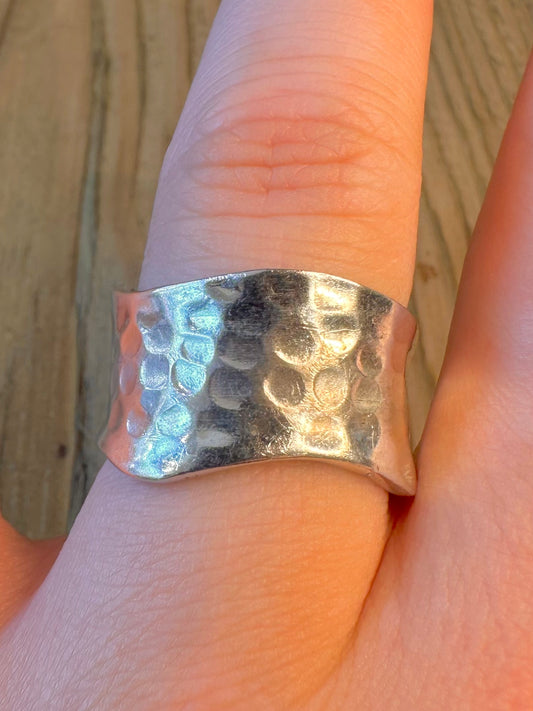 Hammered Wavy Band 925 Sterling Silver Size S1/2 Ring