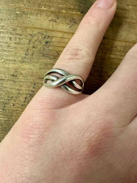 Abstract Interwoven 925 Silver Size M Ring