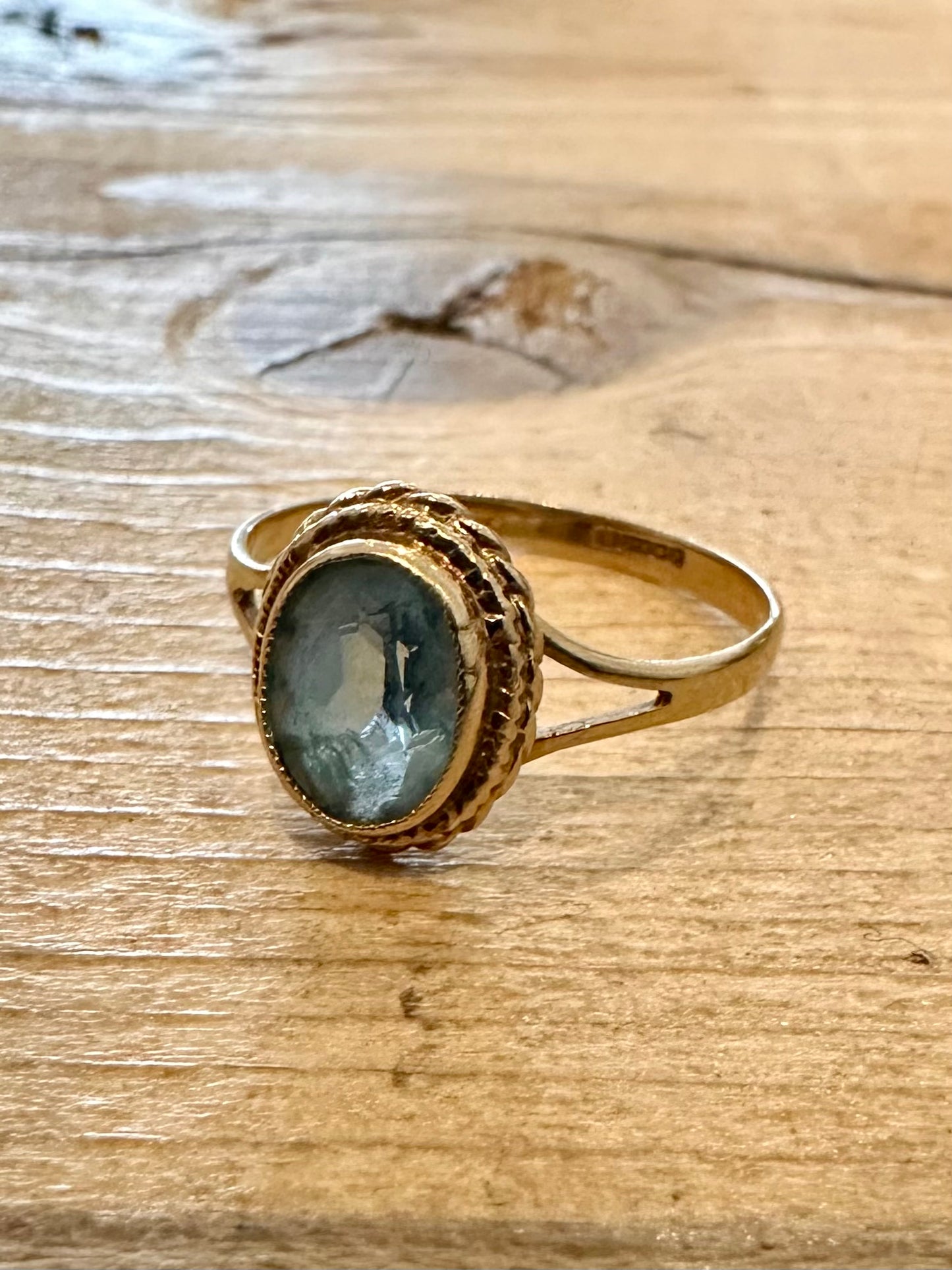 Vintage 1989 Blue Stone 9ct Gold Size P Ring