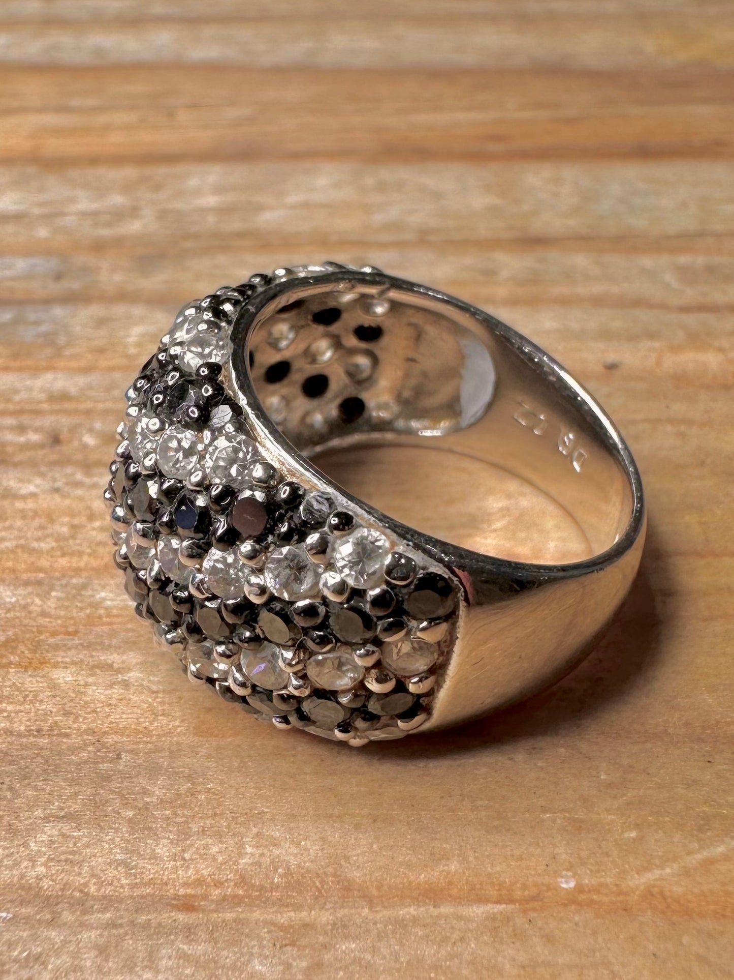 Vintage Black and White DQCZ Dome 925 Sterling Silver Size K1/2 Ring