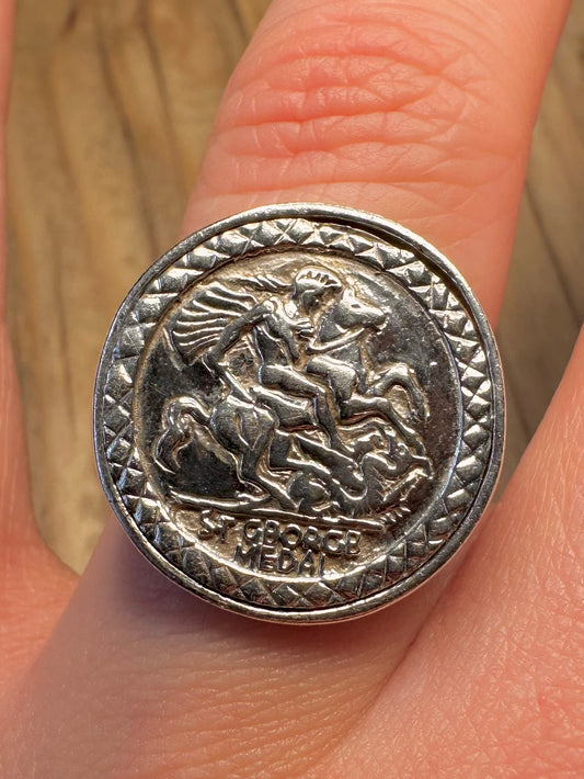 Vintage St George Sovereign Coin Style 925 Sterling Silver Size Q1/2 Ring