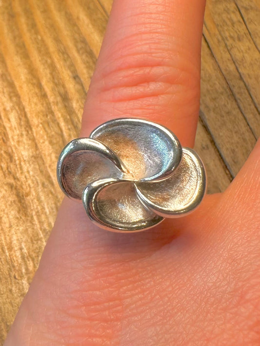Abstract Flower 925 Sterling Silver Size J Ring