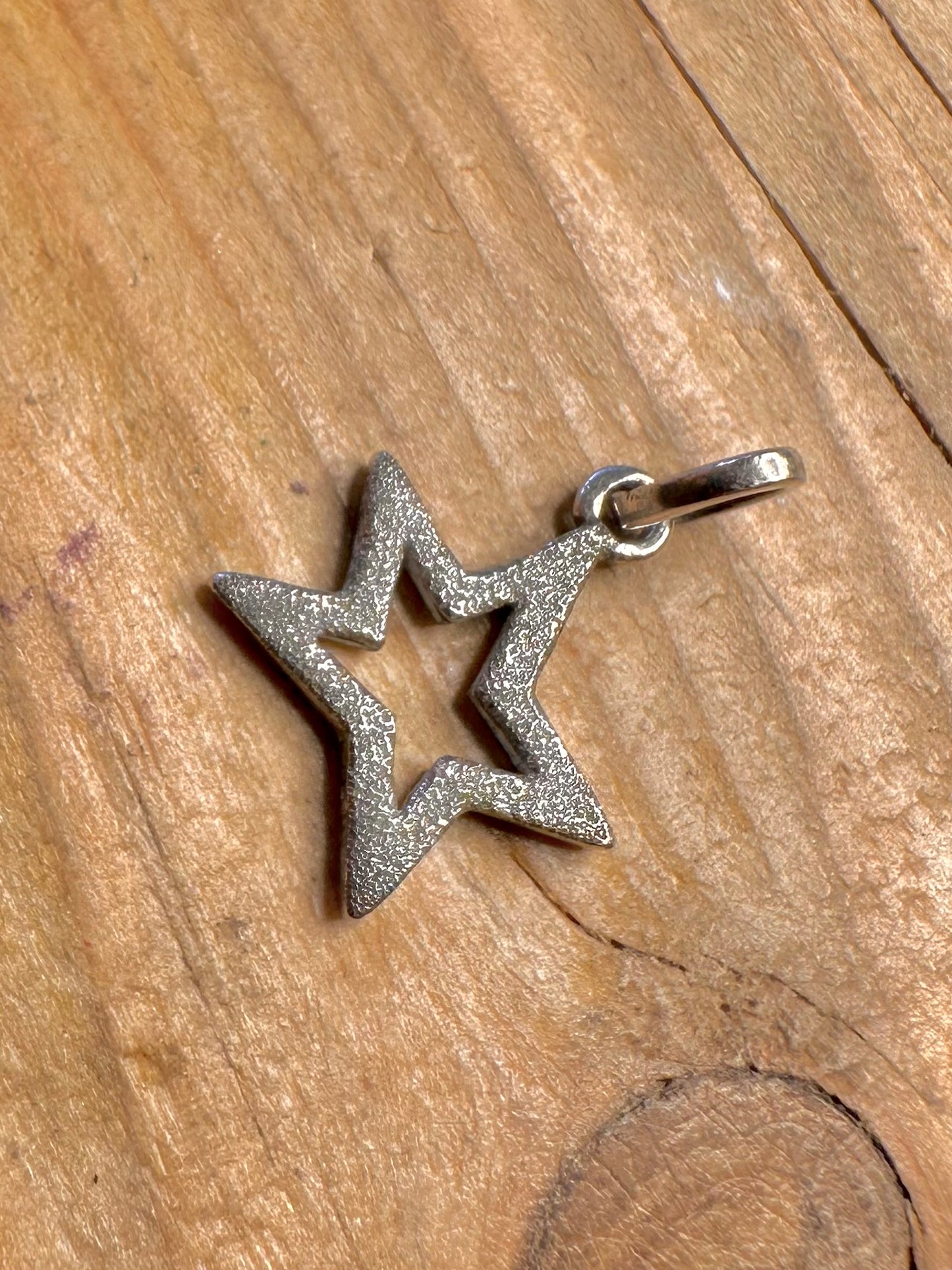Vintage Textured Star 925 Sterling Silver Pendant