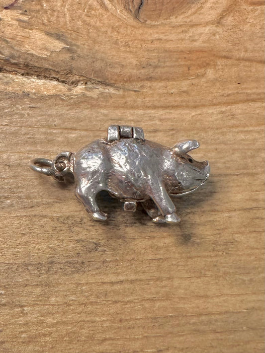 Vintage Pig Opening with Ribs 925 Silver Charm Pendant