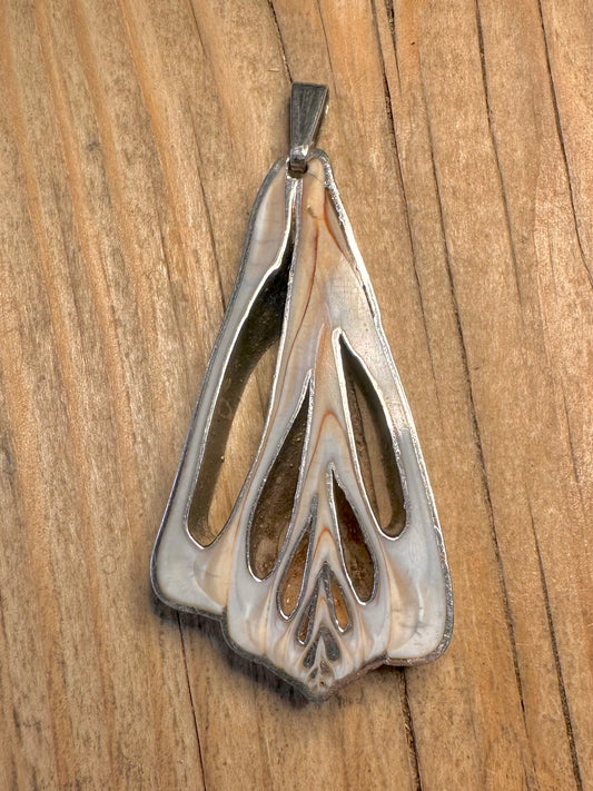 Abstract Carved Seashell 925 Sterling Silver Pendant