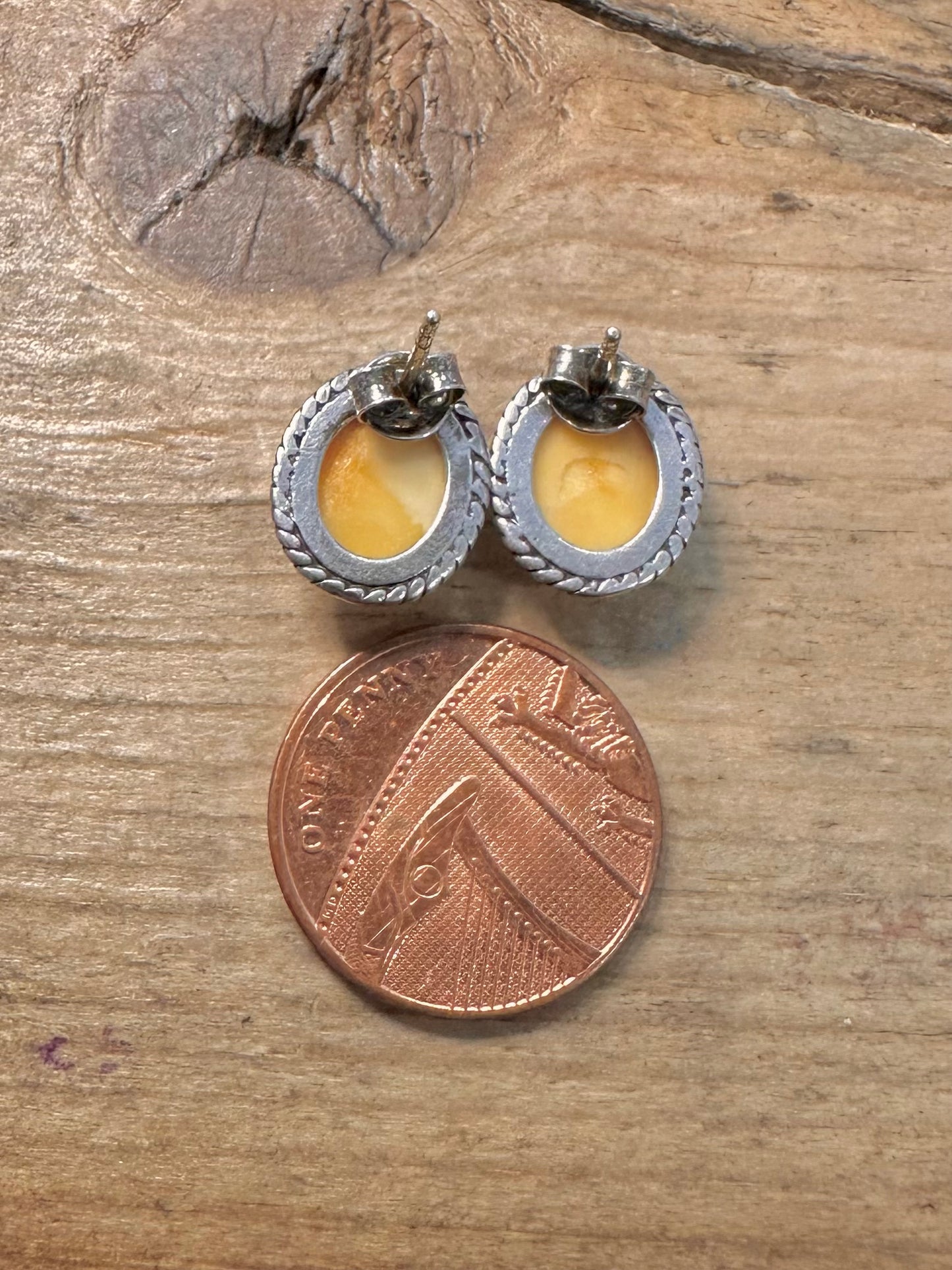 Vintage Butterscotch Amber 925 Silver Stud Earrings