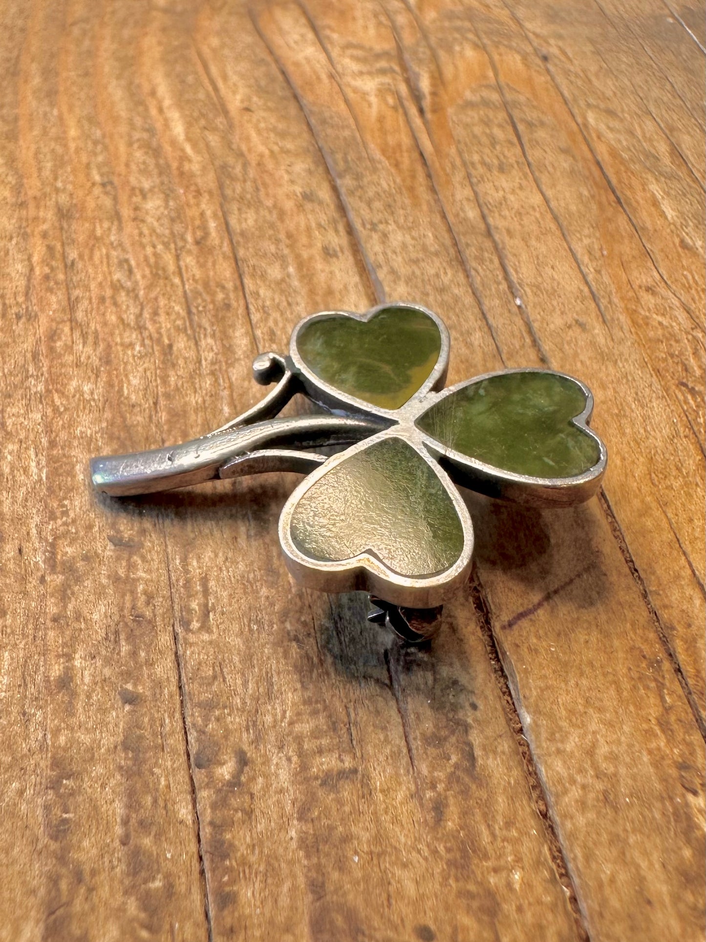 Three Leaf Shamrock Green Marble 925 Sterling Silver Brooch