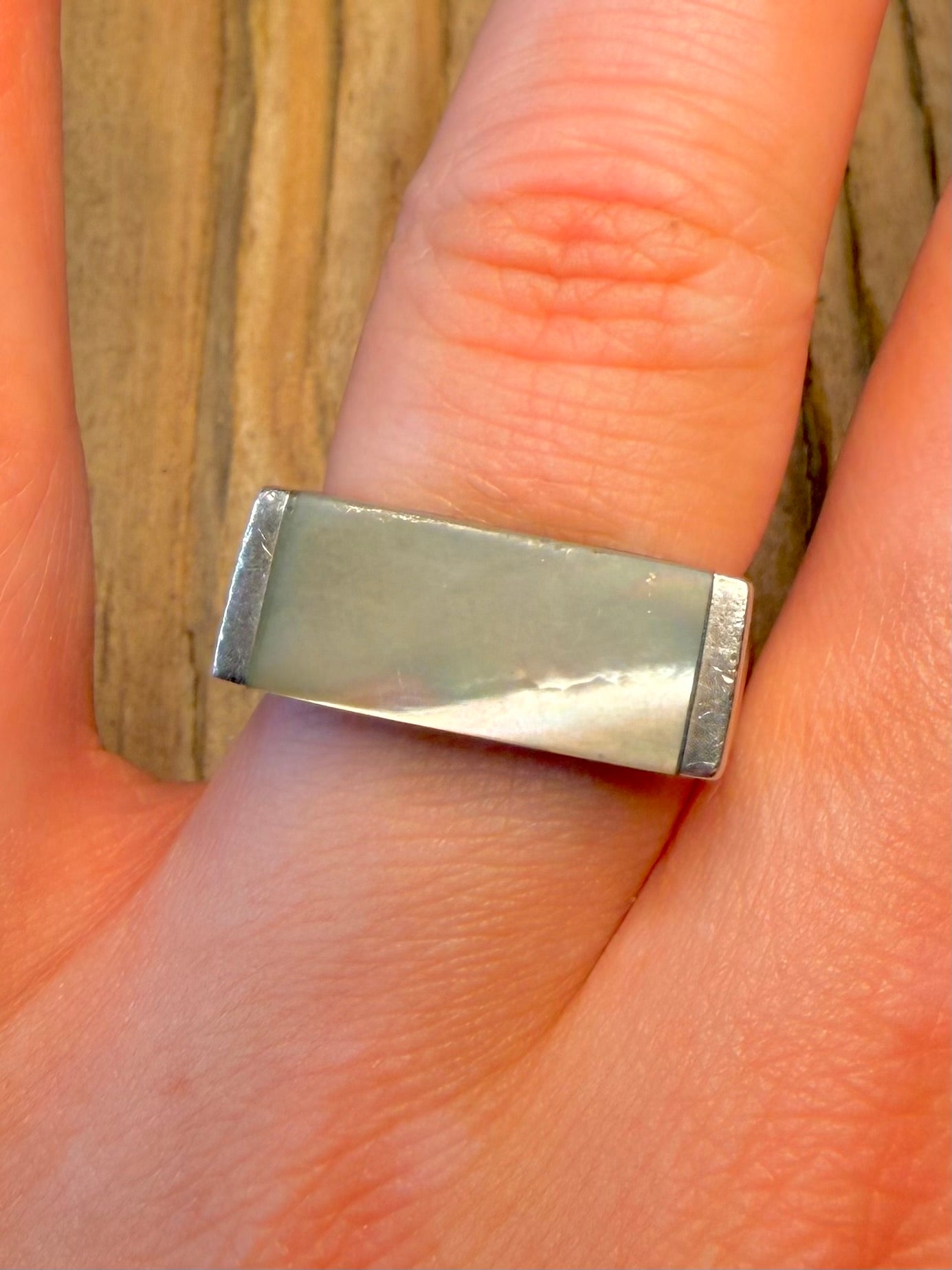 Modernist Mother of Pearl Rectangle 925 Sterling Silver Size Q1/2 Ring