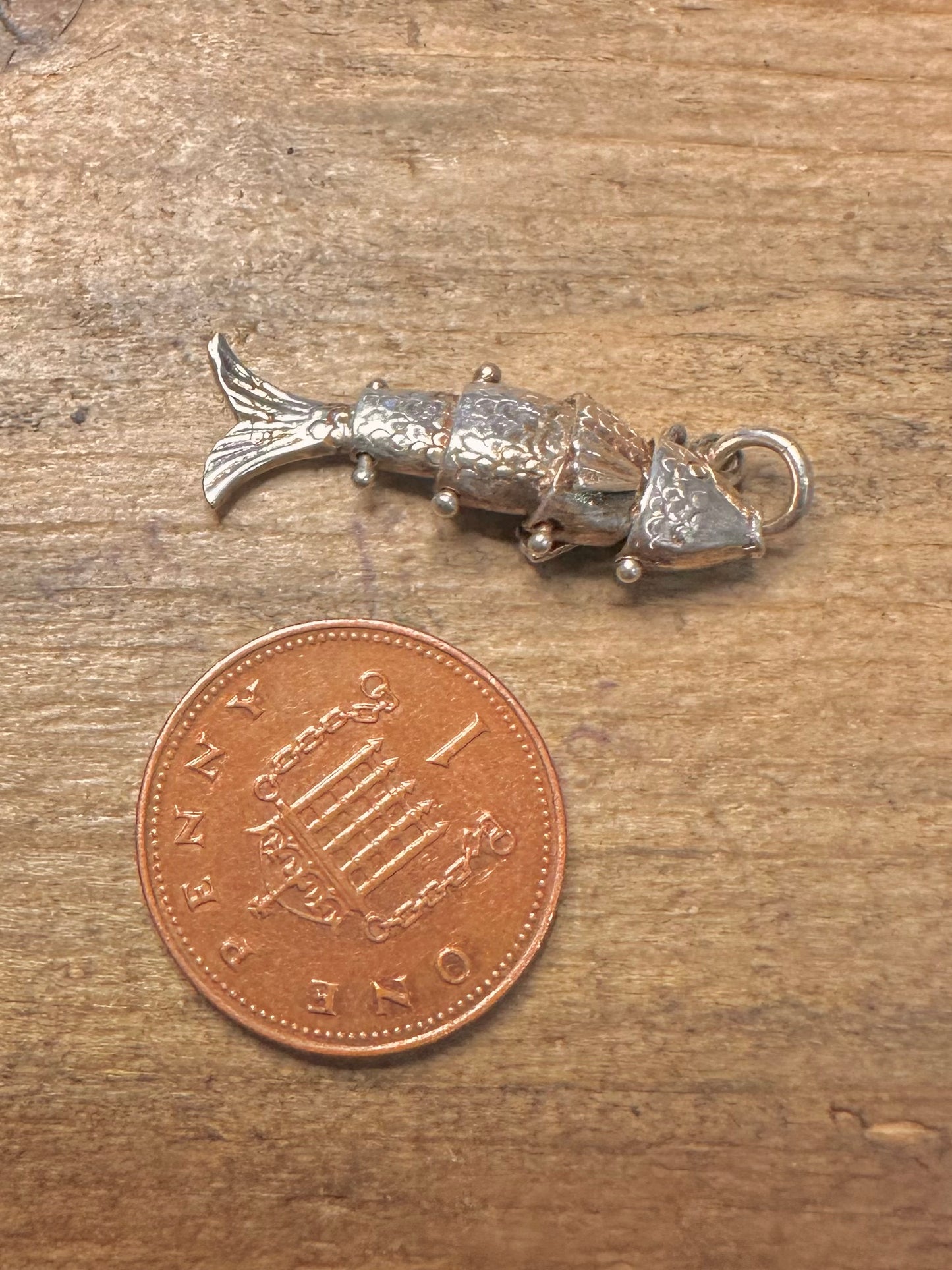 Vintage Moving Fish 925 Silver Pendant