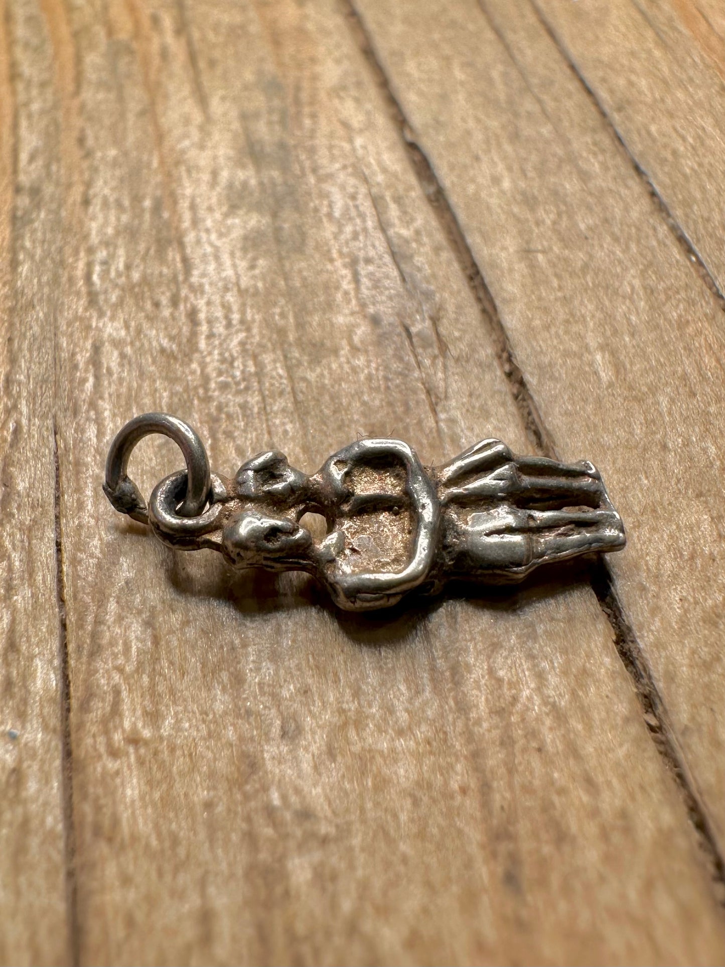 Vintage Couple Hugging 925 Sterling Silver Charm Pendant