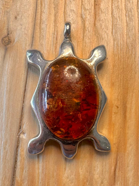 Vintage Abstract Amber Turtle 925 Silver Pendant