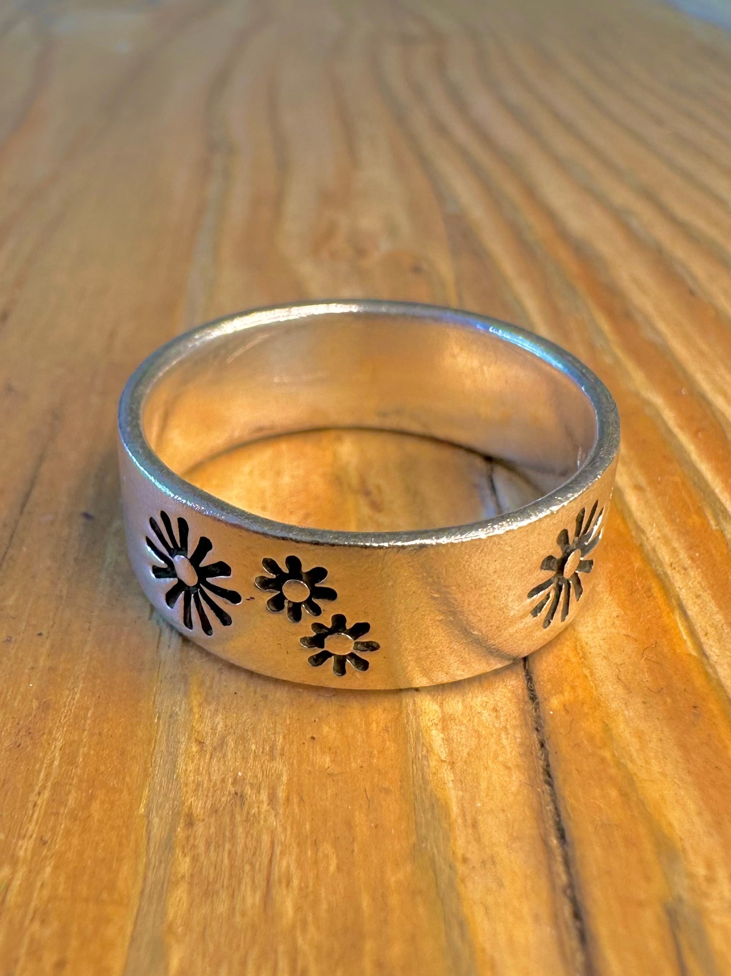 Daisy Flower Band 925 Sterling Silver Size X Ring