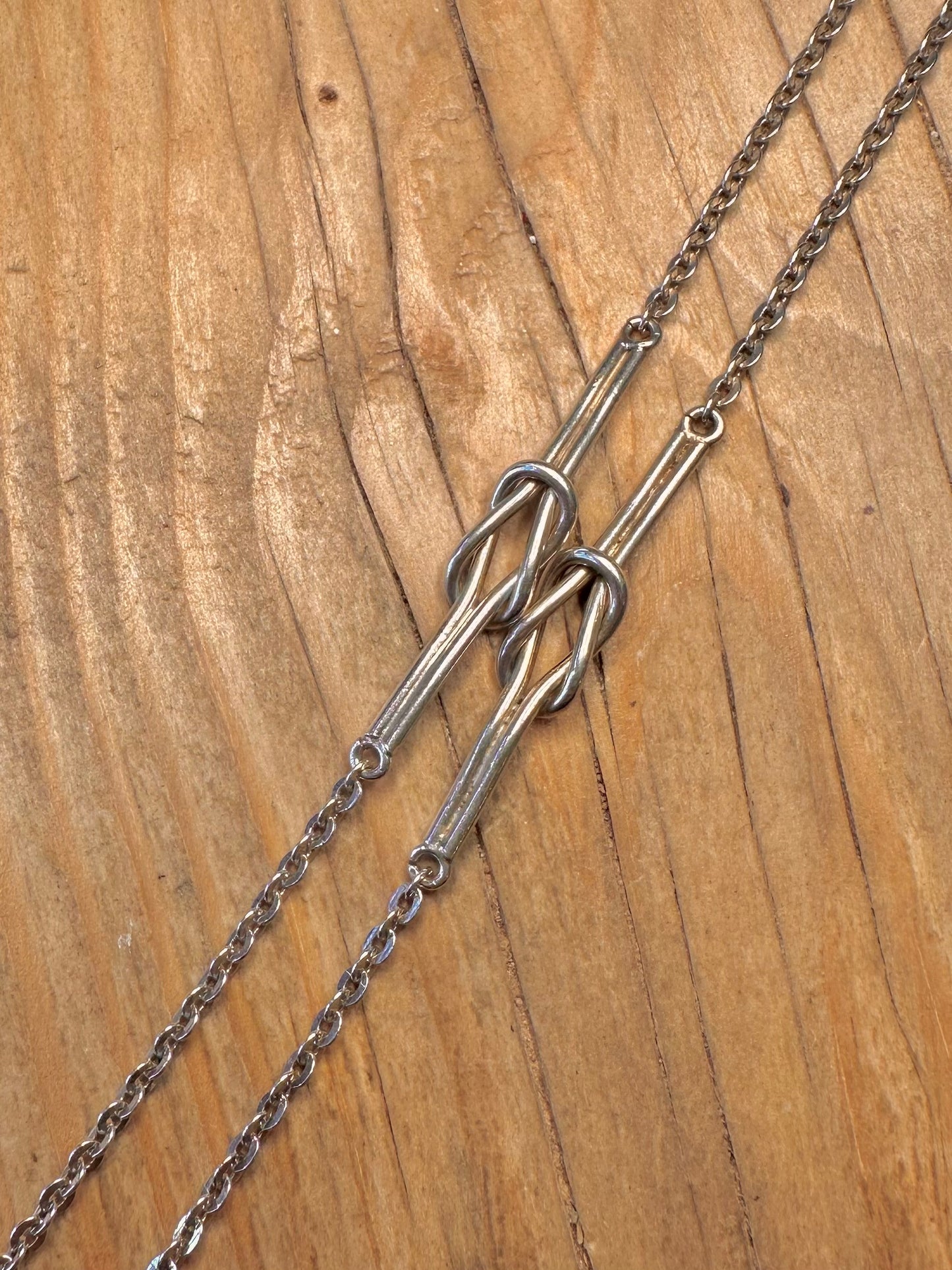 Abstract Reef Knot Moving 925 Sterling Silver 37.5 inch Necklace