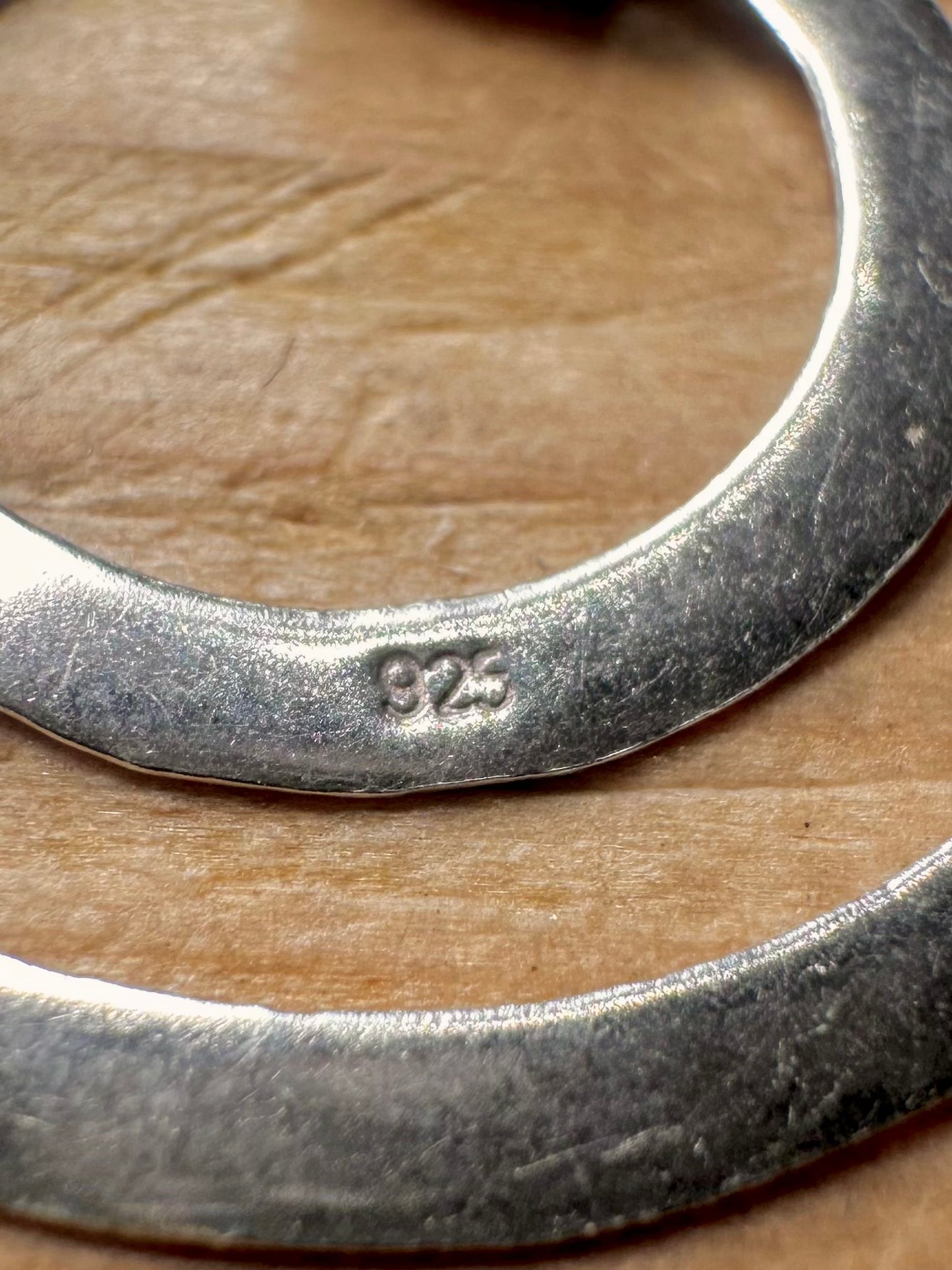 Abstrakte Doppelkreis-Ohrringe aus 925er Sterlingsilber