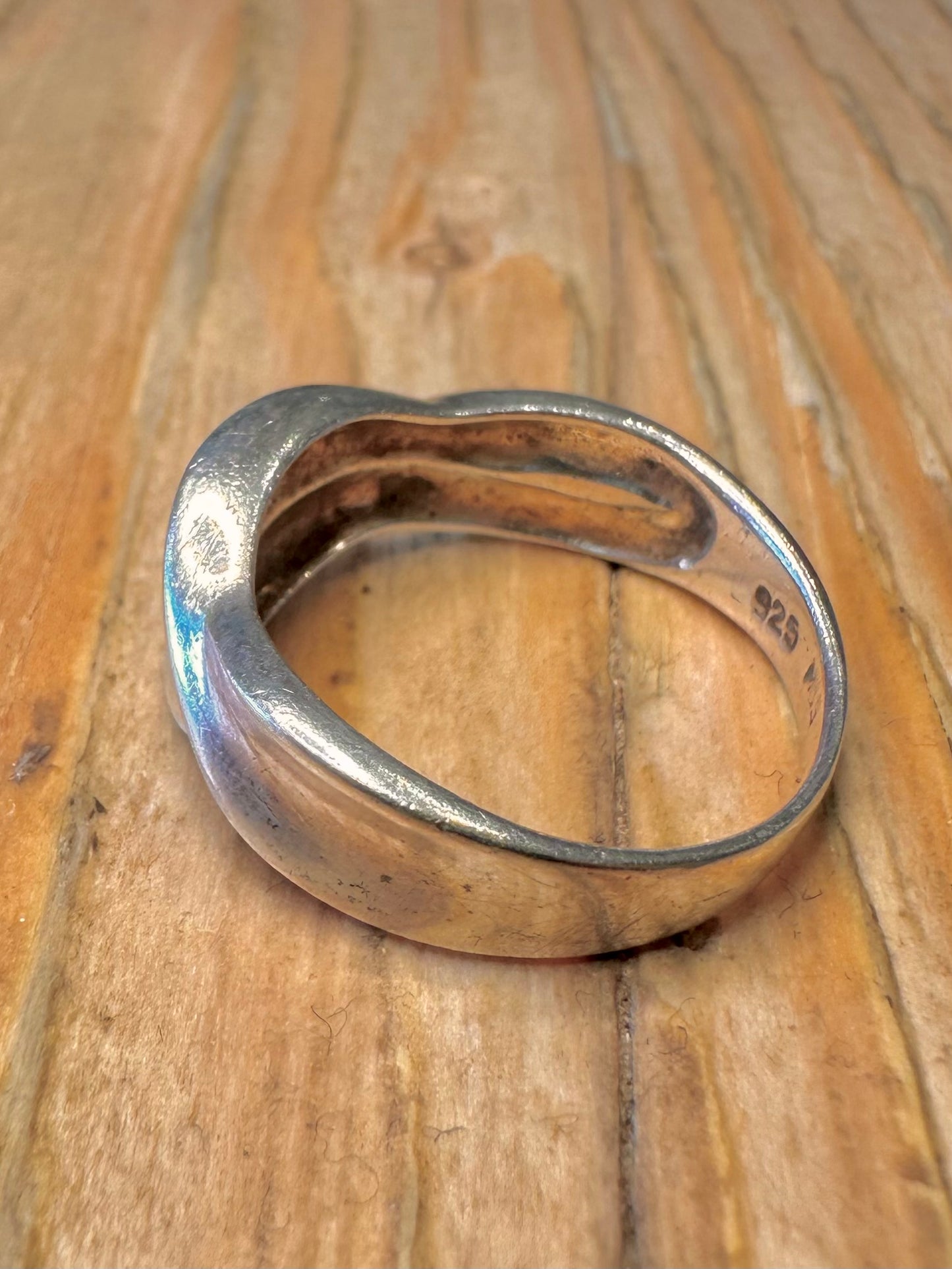 Abstrakter, verdrehter Ring aus 925er Sterlingsilber, Größe R