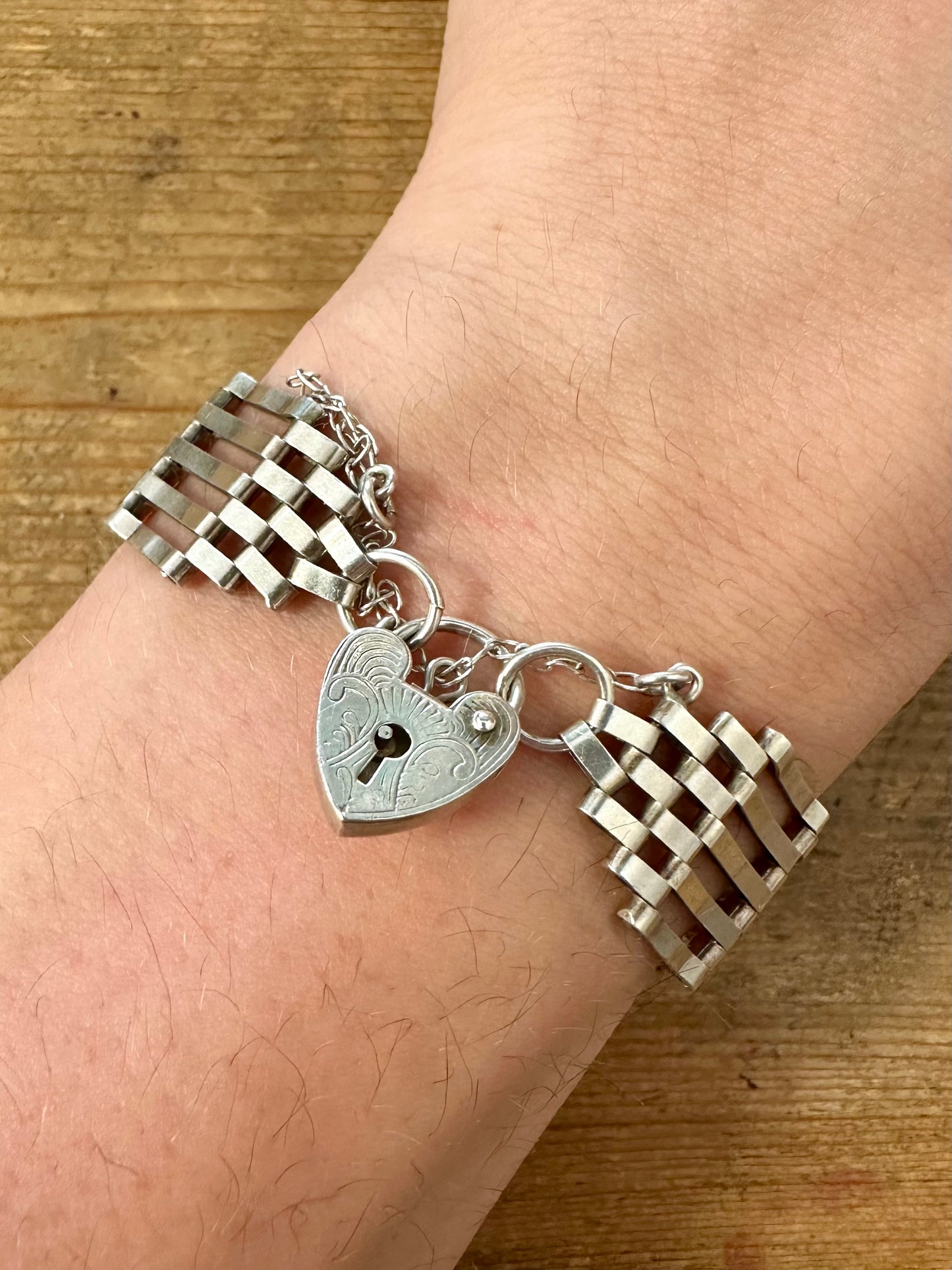 Vintage 1979 Heart Padlock Gated 925 Silver Bracelet