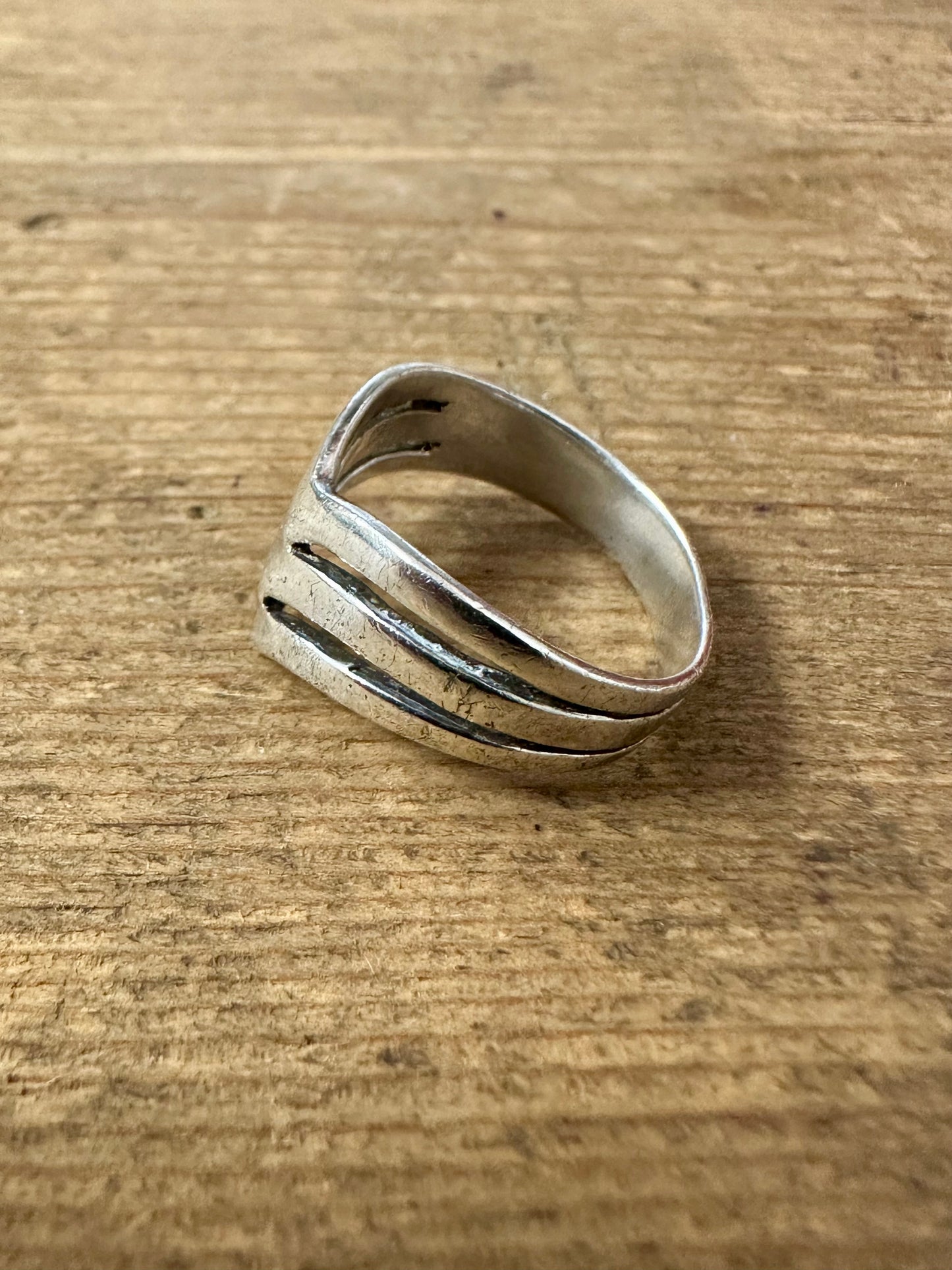 Vintage Layered Wishbone 925 Silver Size R Ring