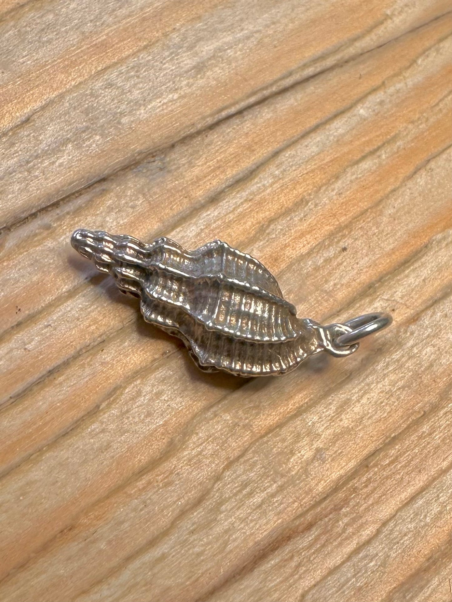 Vintage Textured Shell 925 Sterling Silver Charm Pendant