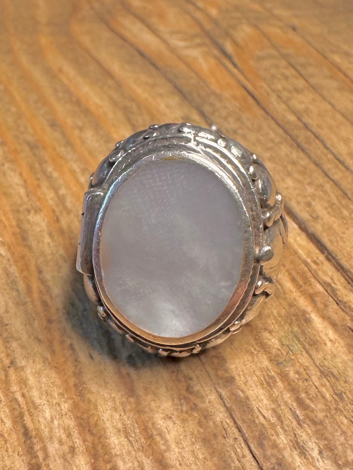 Mother of Pearl Locket Hinged 925 Sterling Silver Size N Ring