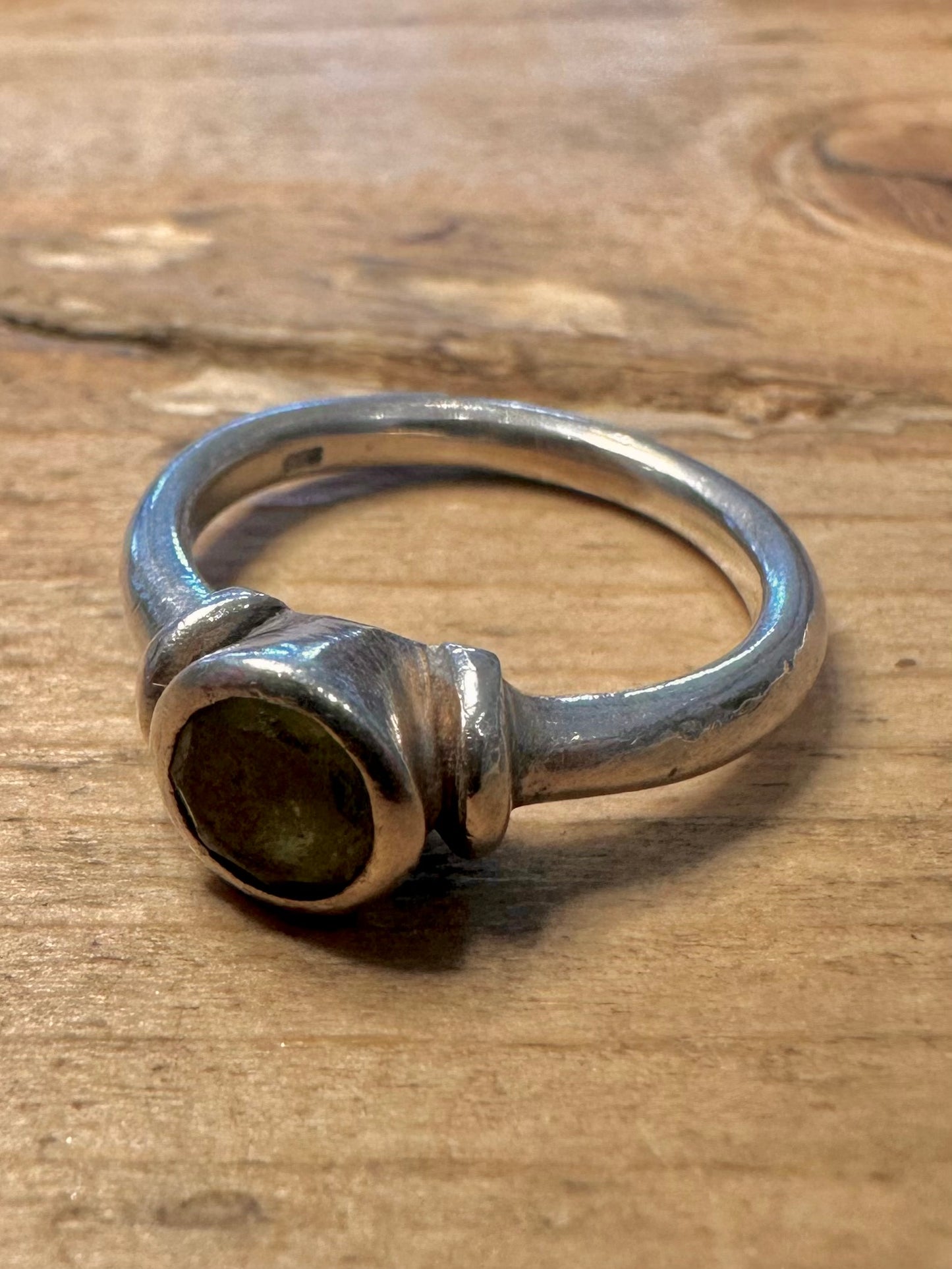Vintage Peridot Green 925 Silver Size L Ring