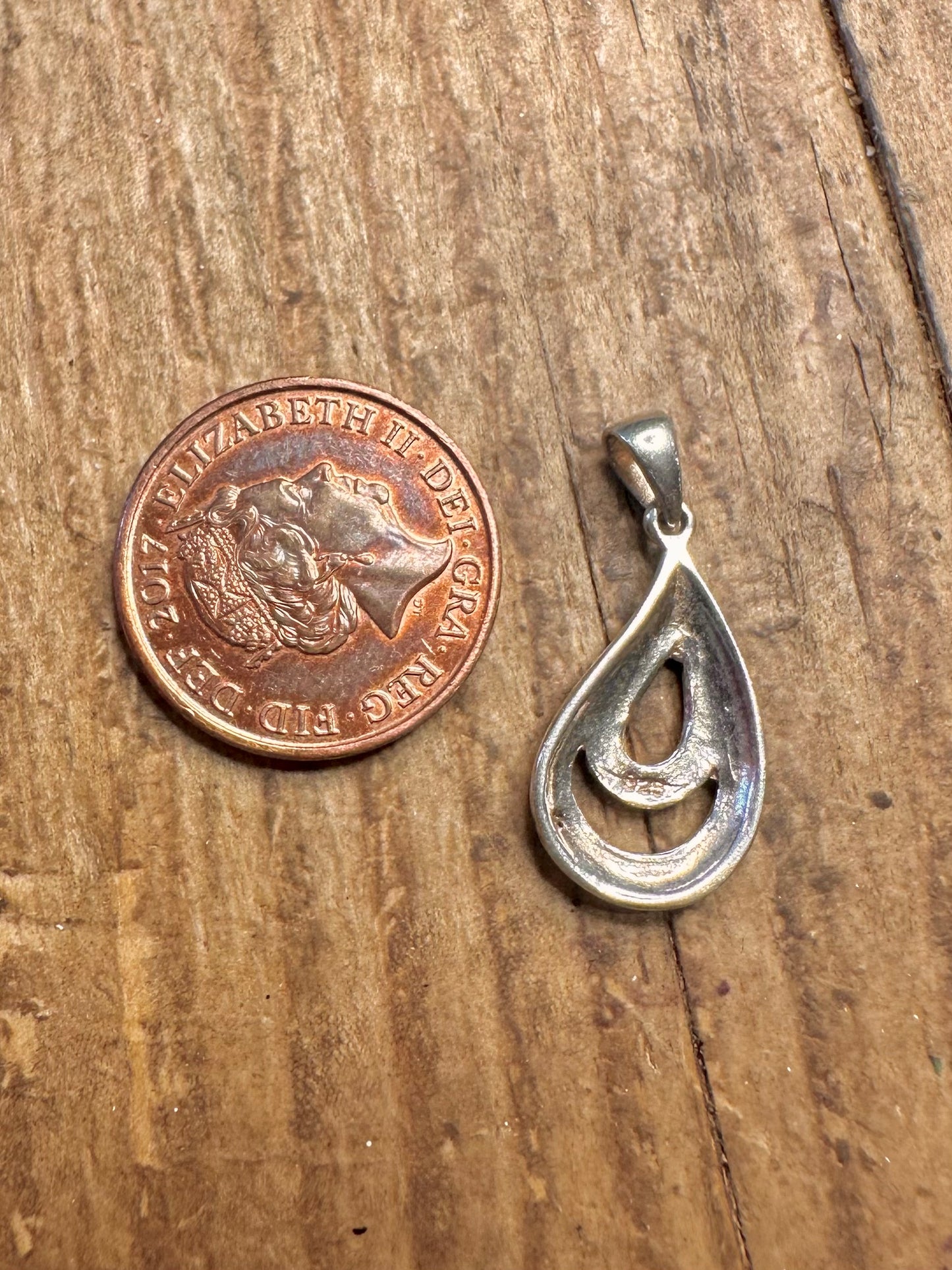 Teardrop Swirl 925 Sterling Silver Pendant