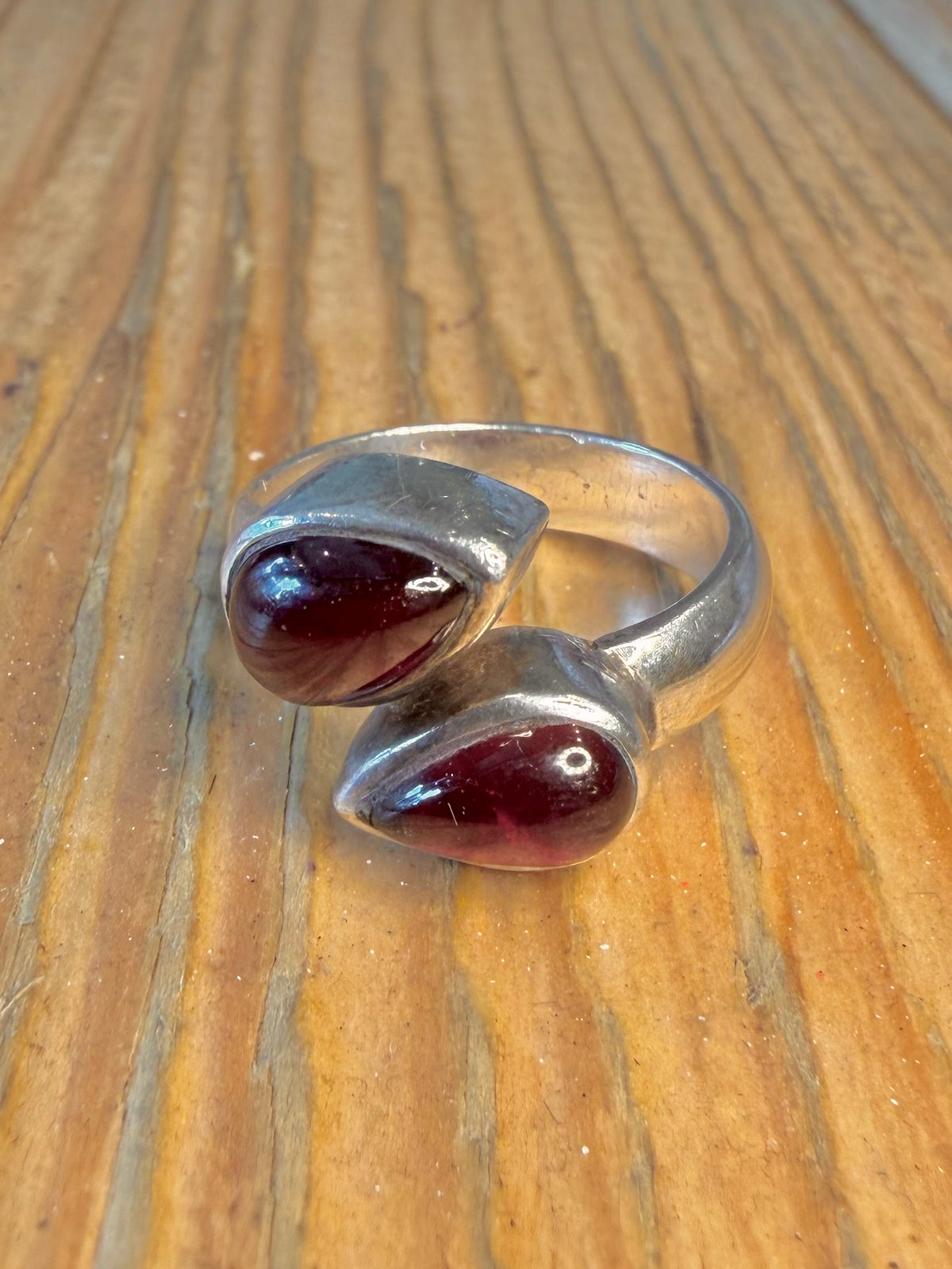 Overlapping Red Garnet 925 Sterling Silver Size O Ring