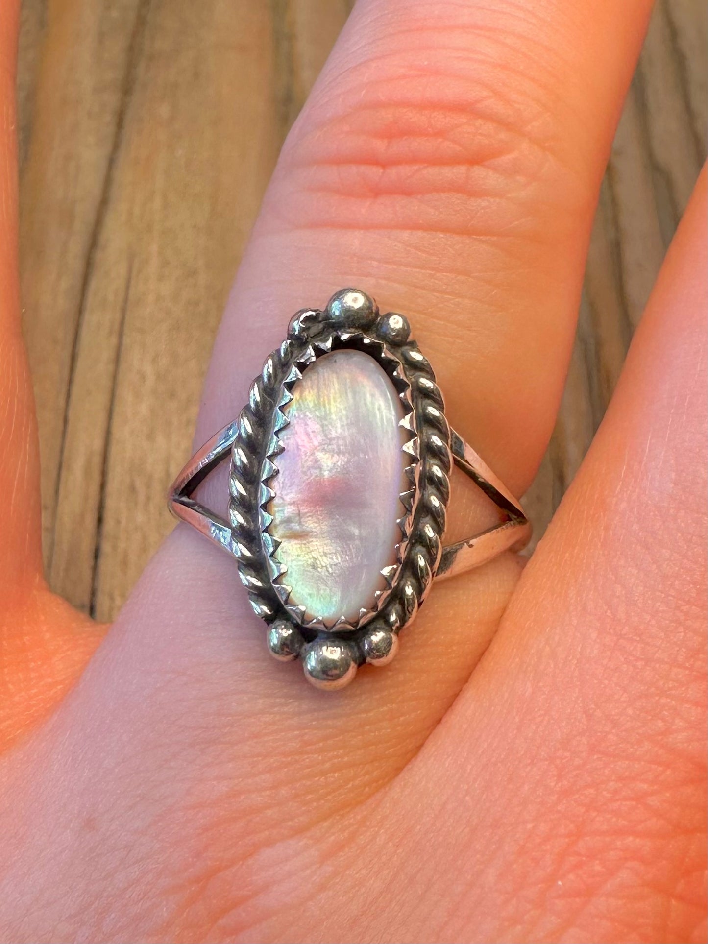Navajo Pink Mother of Pearl Braided Rope Setting 925 Sterling Silver Maker D Size R Ring