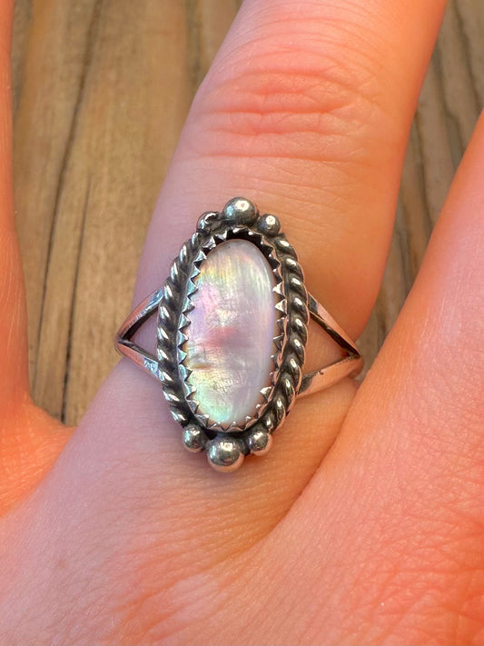 Navajo Pink Mother of Pearl Braided Rope Setting 925 Sterling Silver Maker D Size R Ring