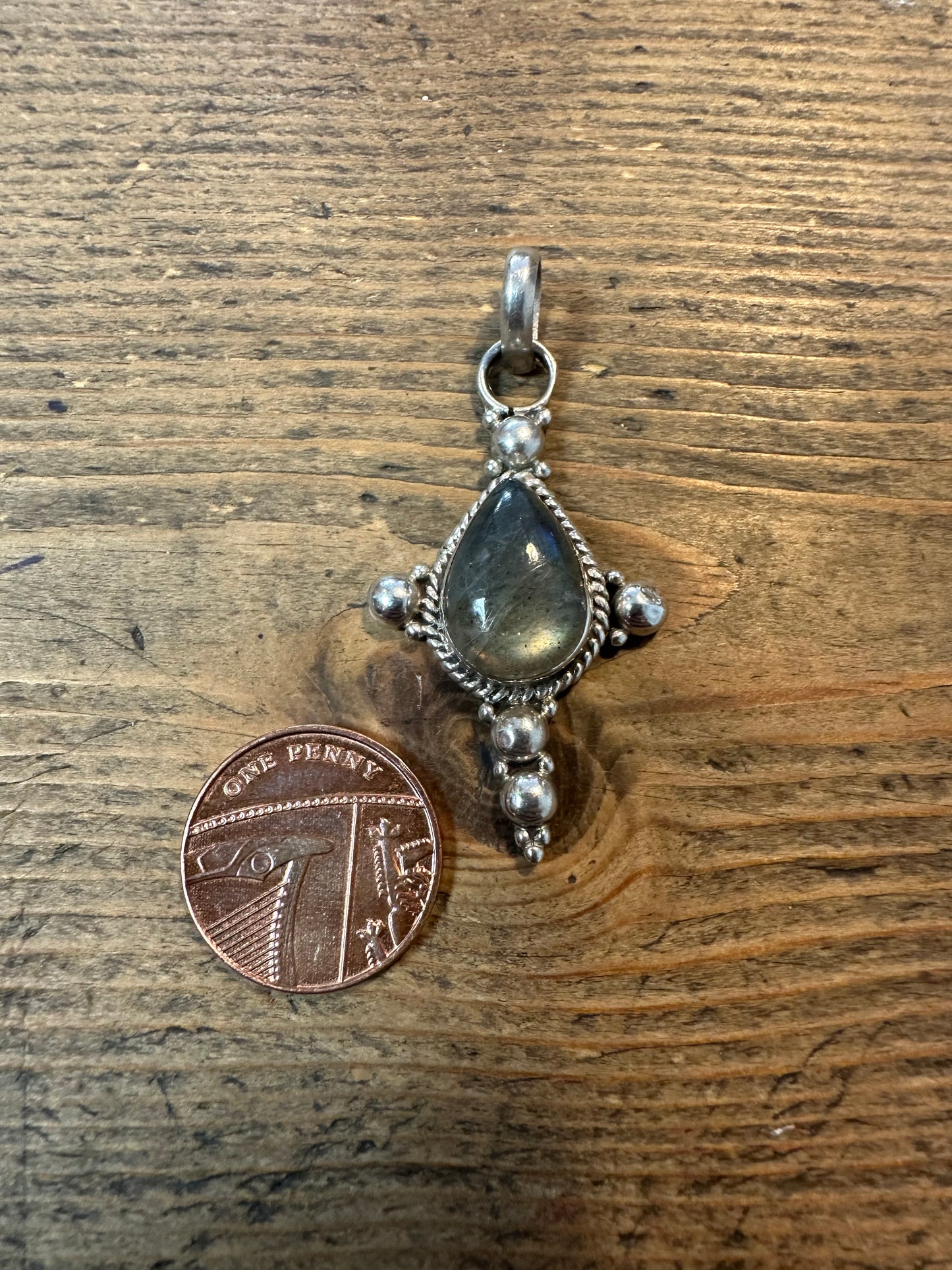 Vintage Labradorite Tribal 925 Silver Pendant