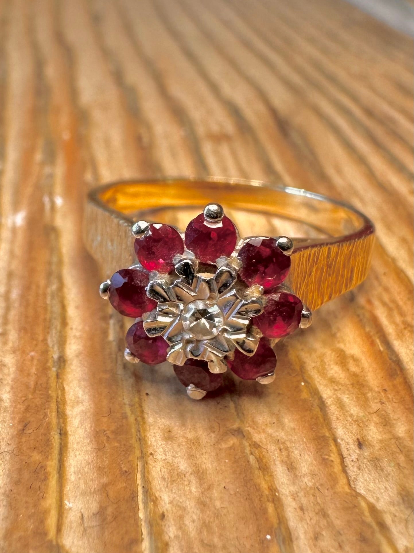 18ct Gold 1975 Ruby’s and Diamond Cluster Bark Effect Size P1/2 Ring